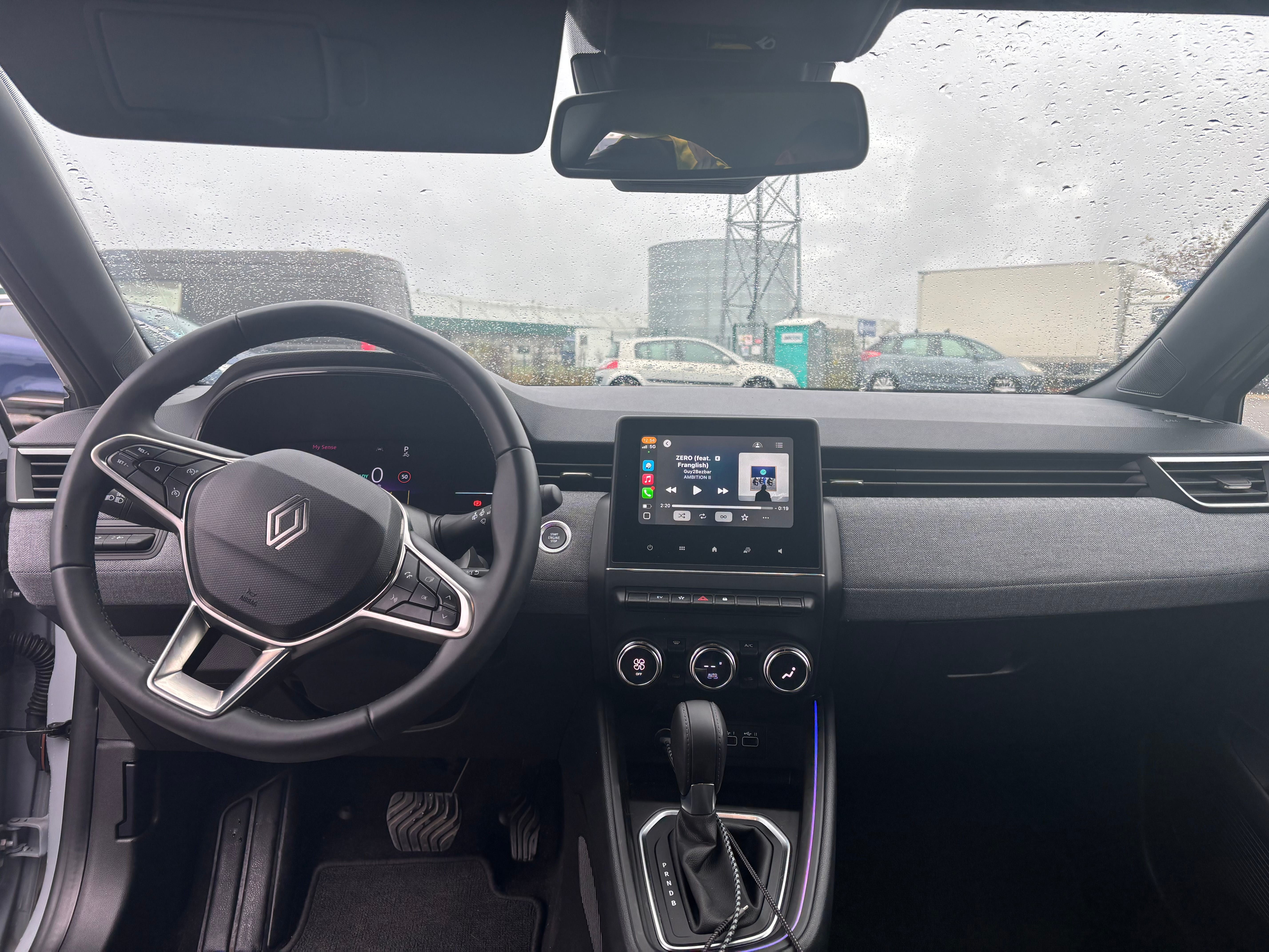 Renault Clio E-tech avec Régulateur de vitesse