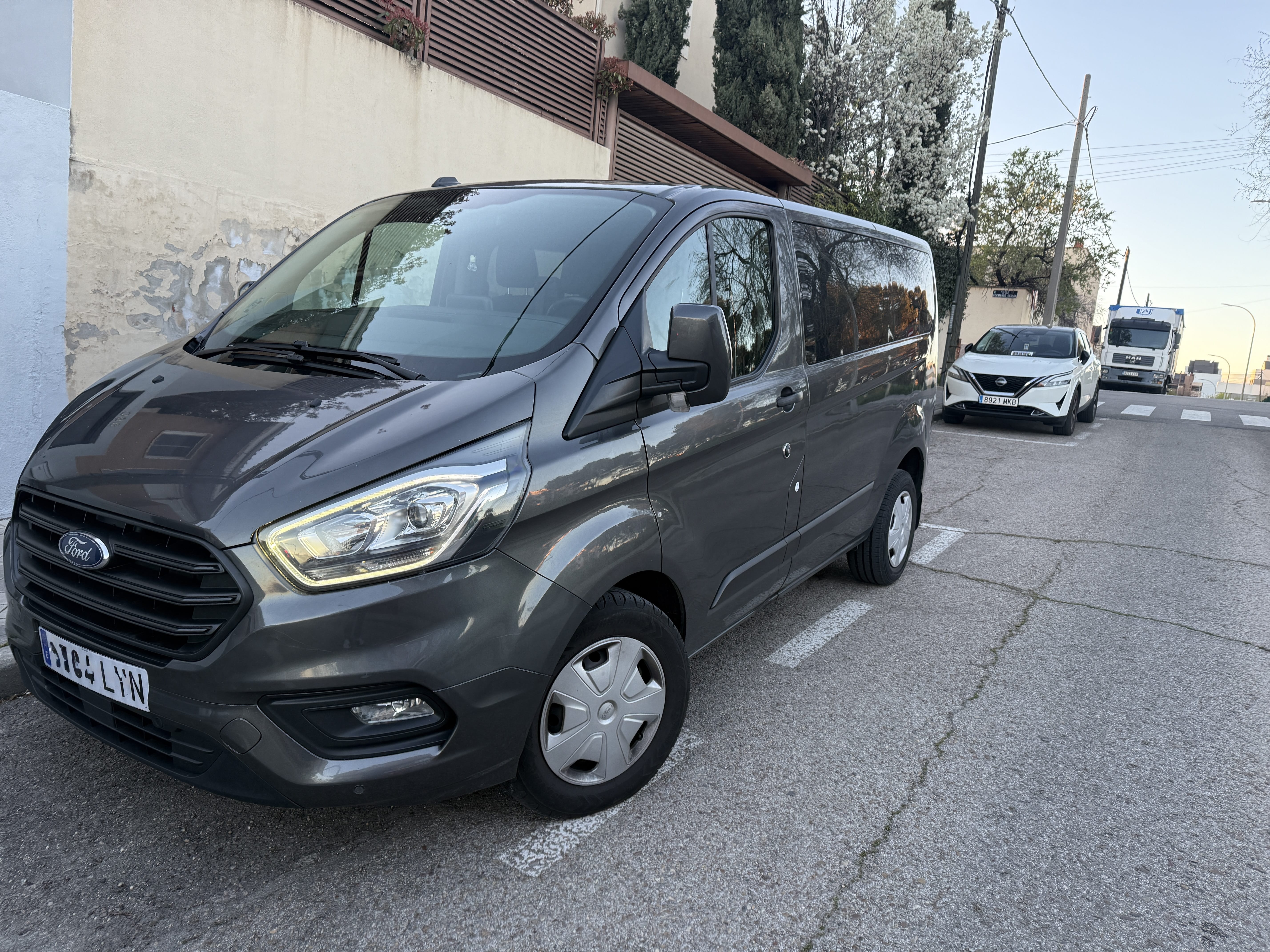 Ford Transit Custom Kombi con Android Auto