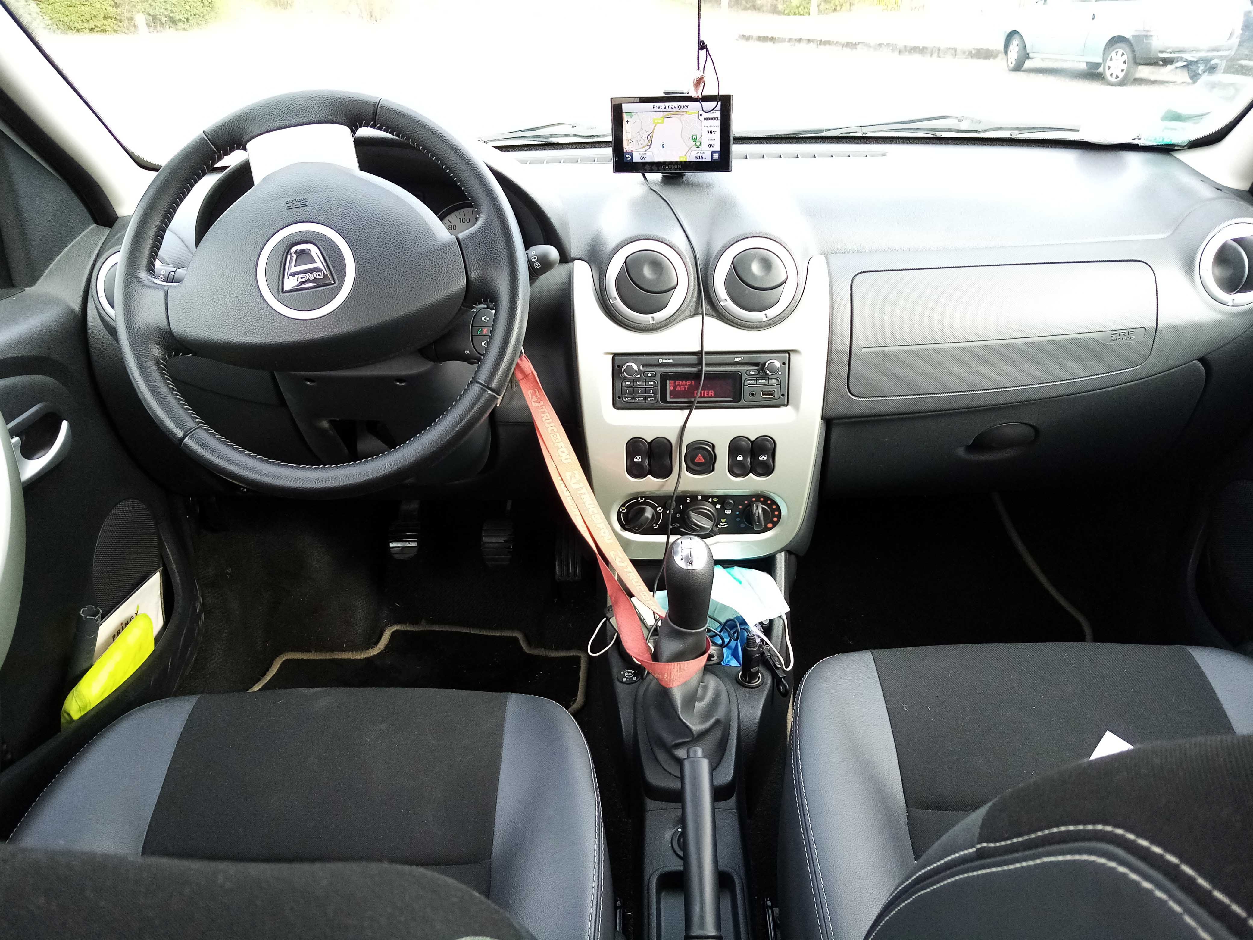 Dacia Sandero Bi carburation avec Siège bébé