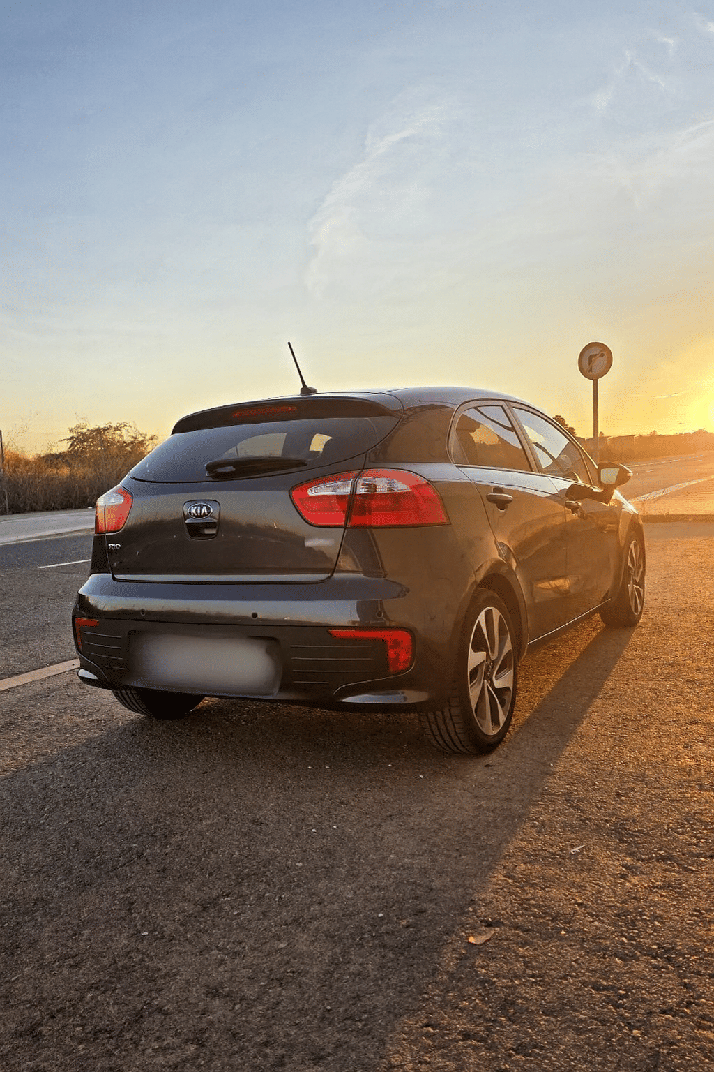 Kia Rio con Aire acondicionado