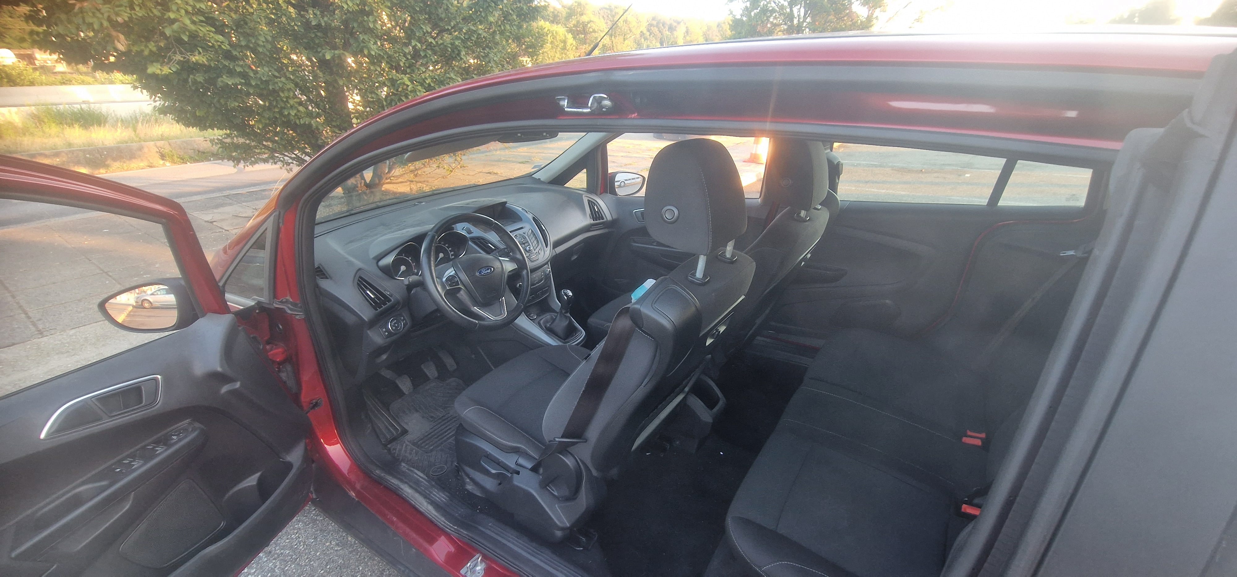 Ford B-Max avec Chaines