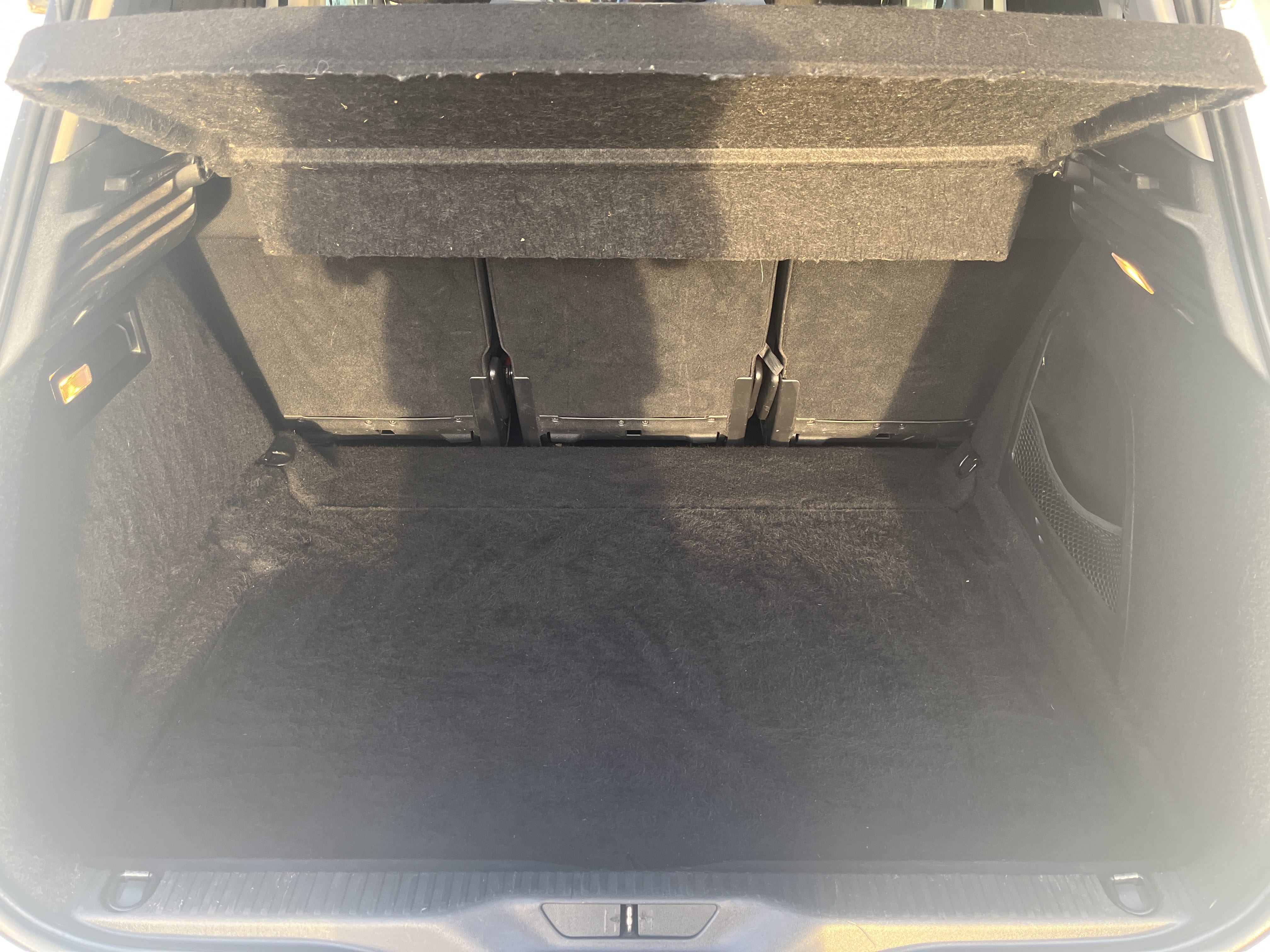 Citroen C4 1.6 HDI 115 ch , puissance fiscale 7 CV avec Entrée audio / iPod