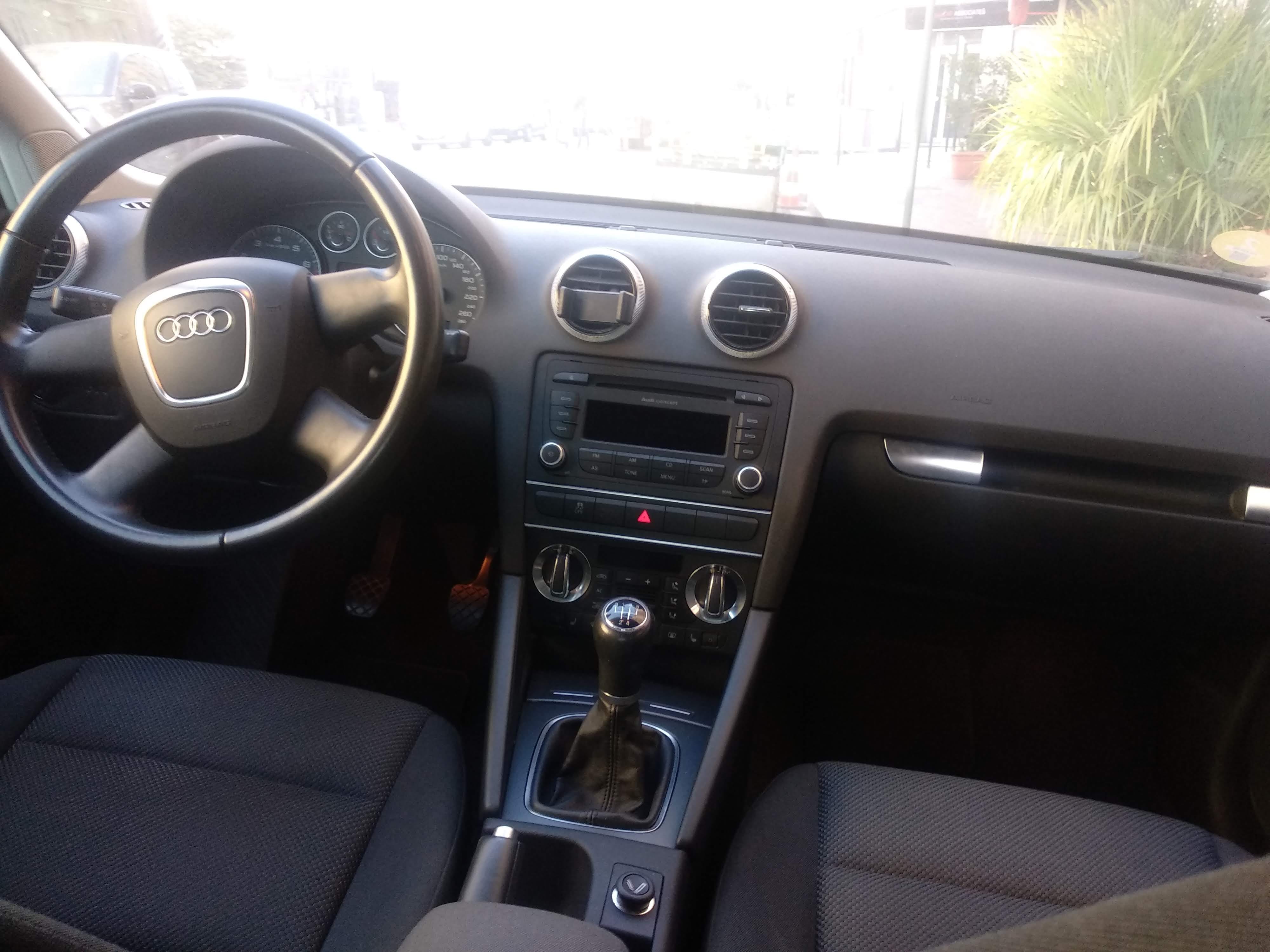 Audi A3 Sportback avec Siège bébé