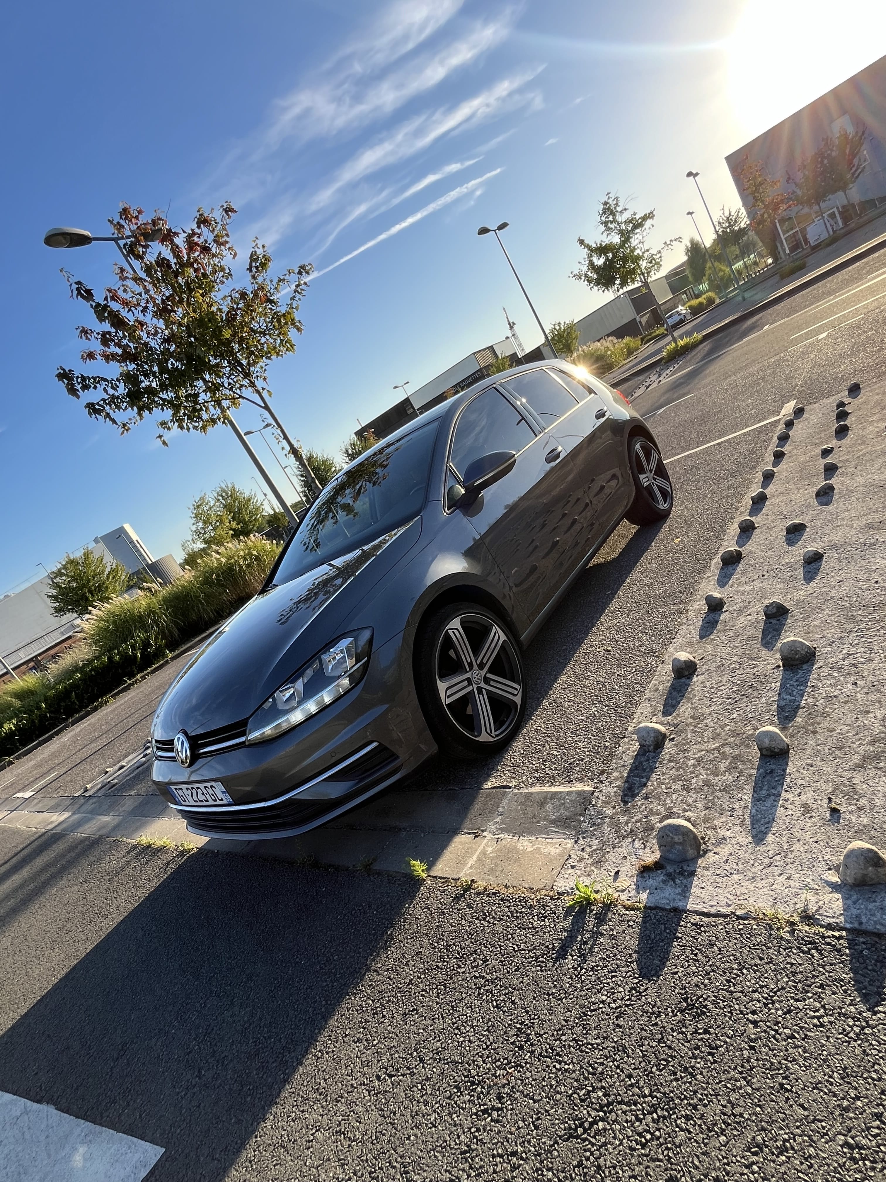 Volkswagen Golf avec Apple CarPlay