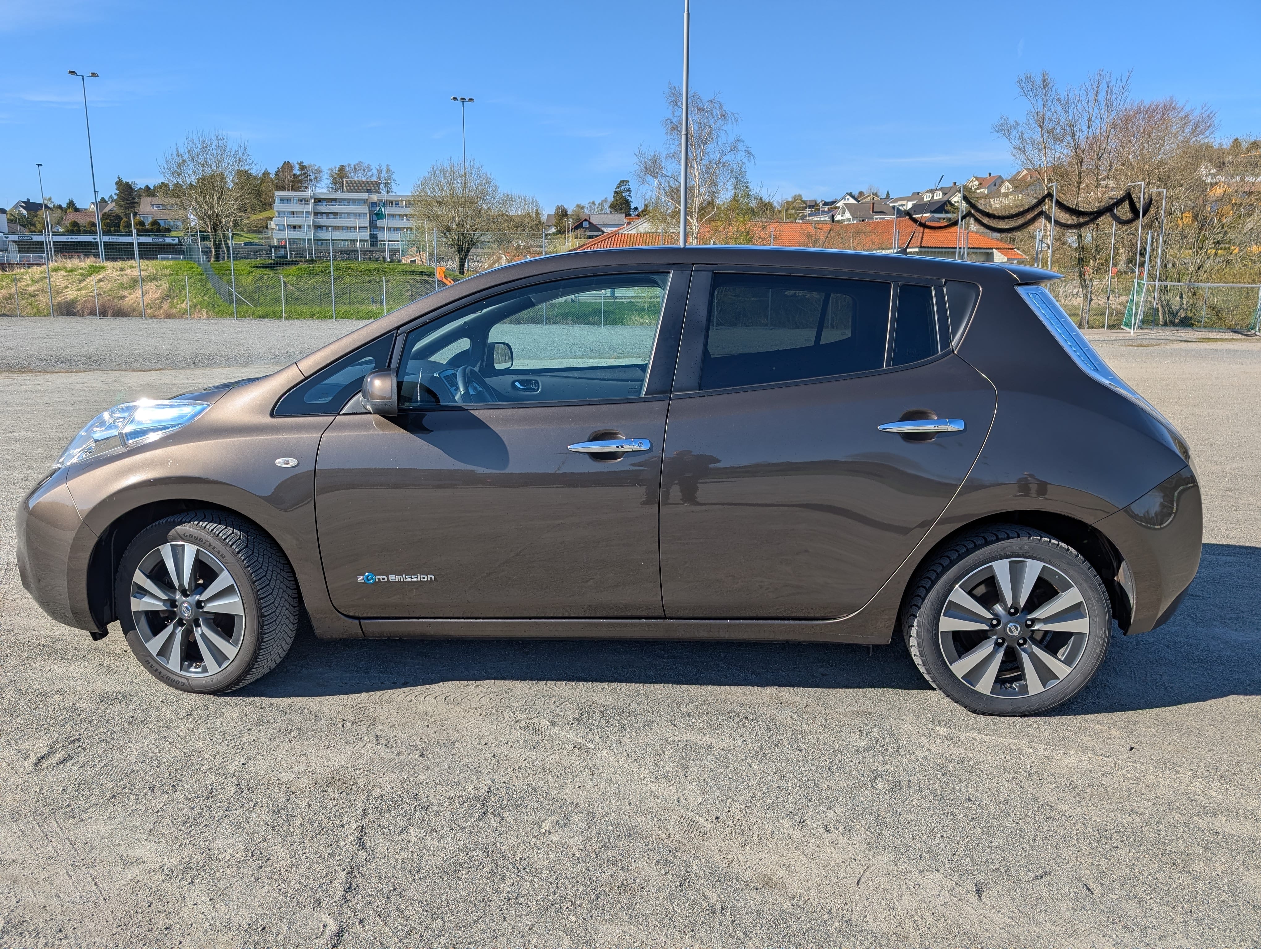 Nissan Leaf 30kw med Aircondition