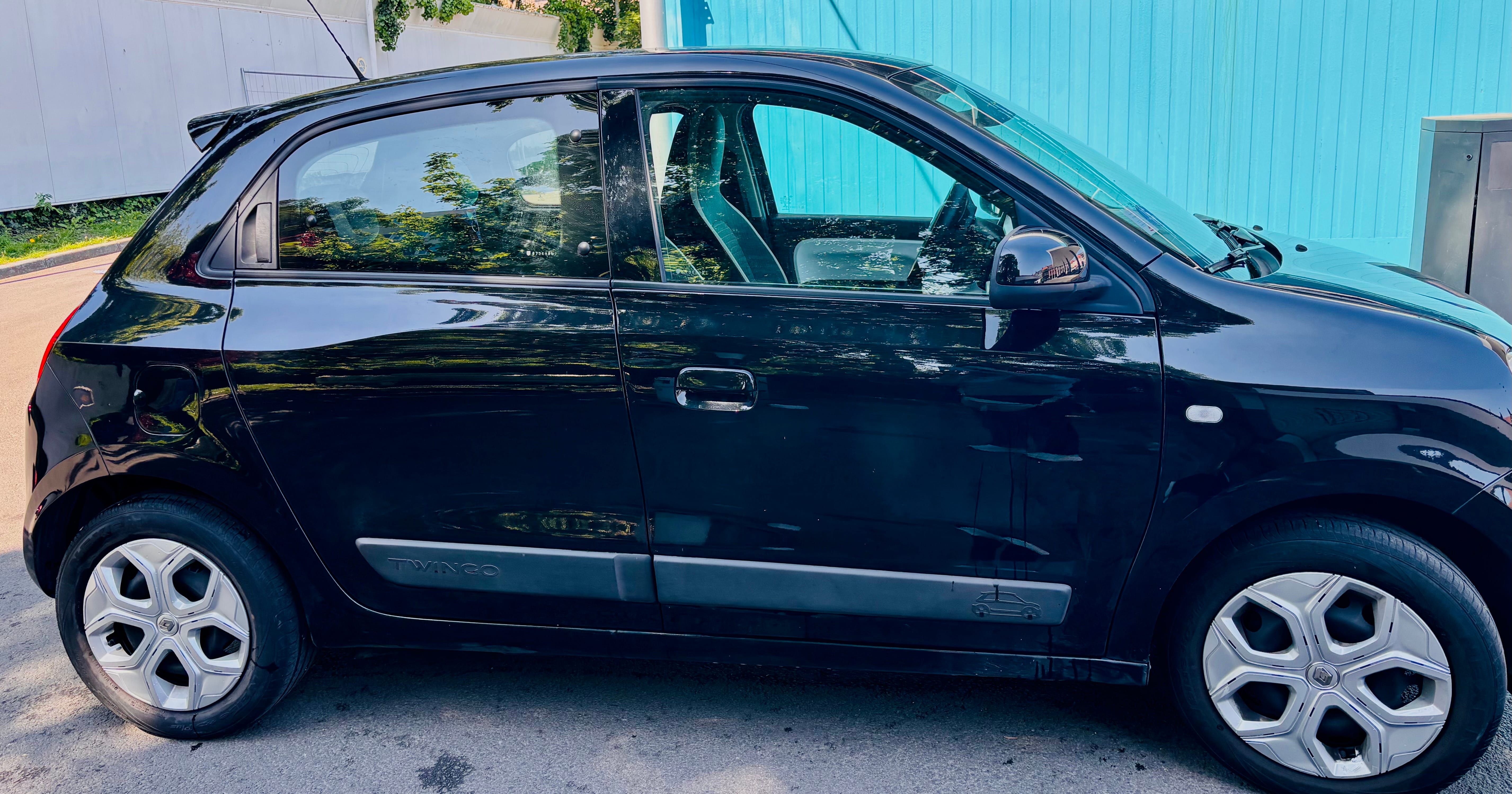 Renault Twingo III avec Autoradio