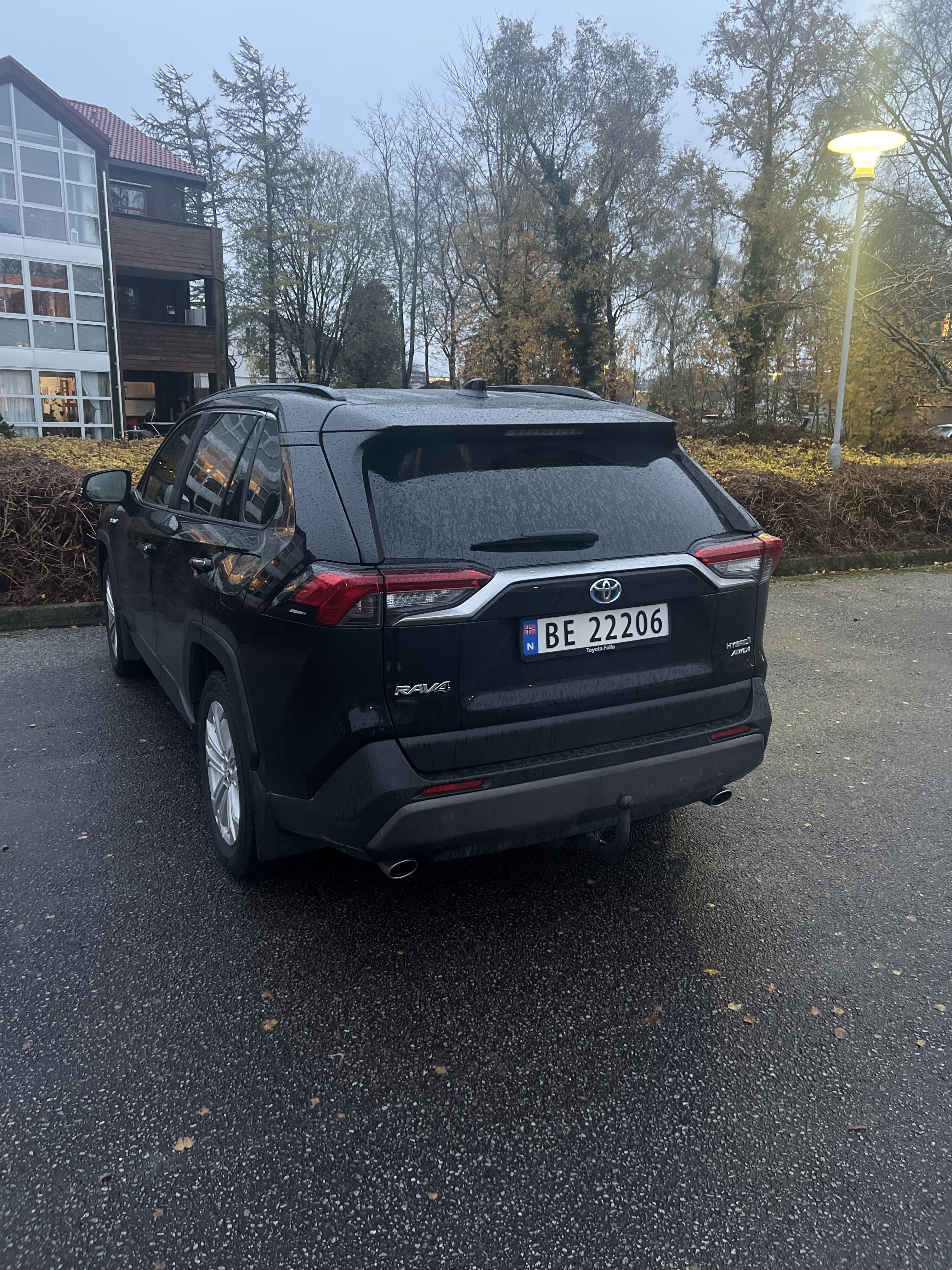 Toyota Rav4 Hybrid with GPS