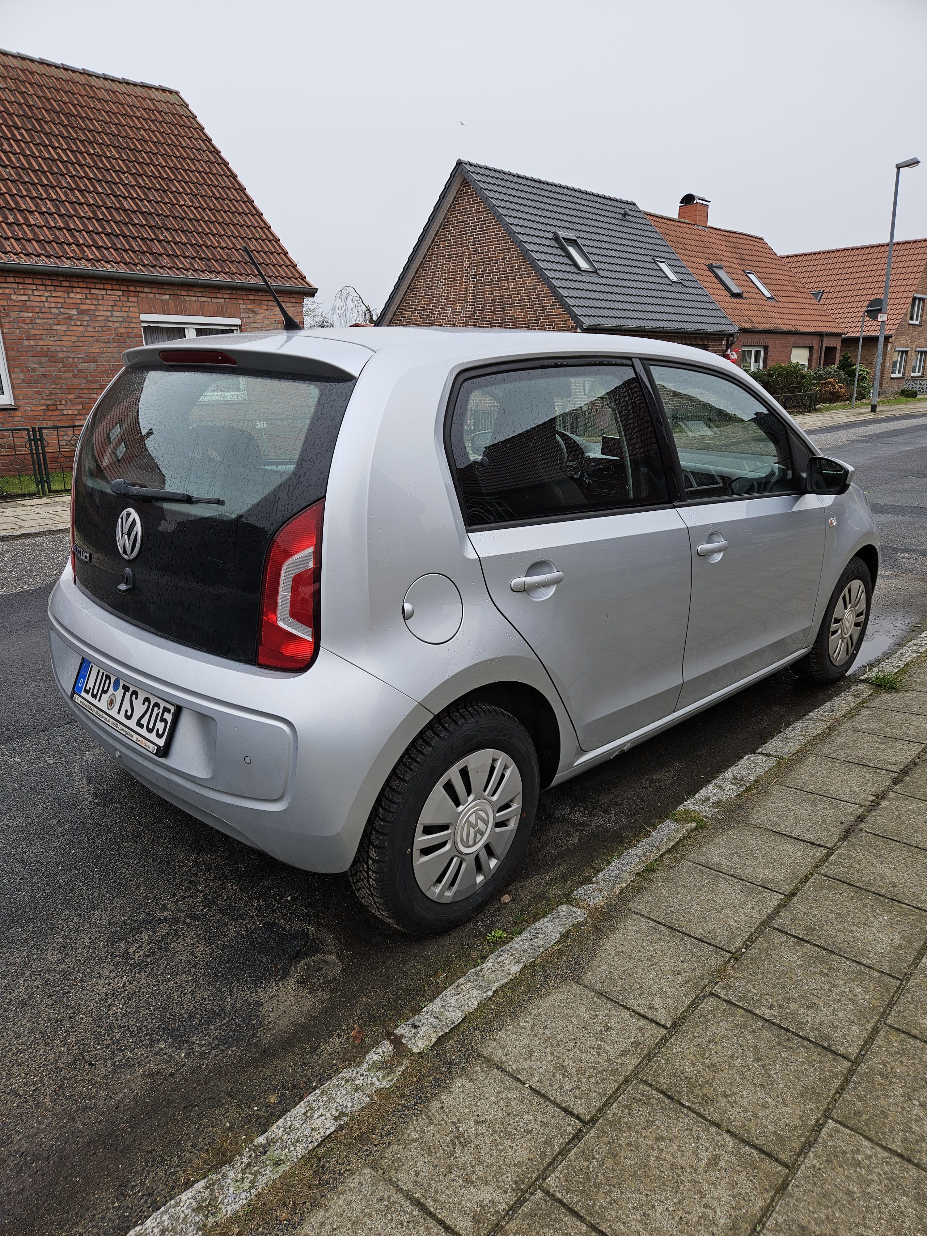 Volkswagen Up! CNG
