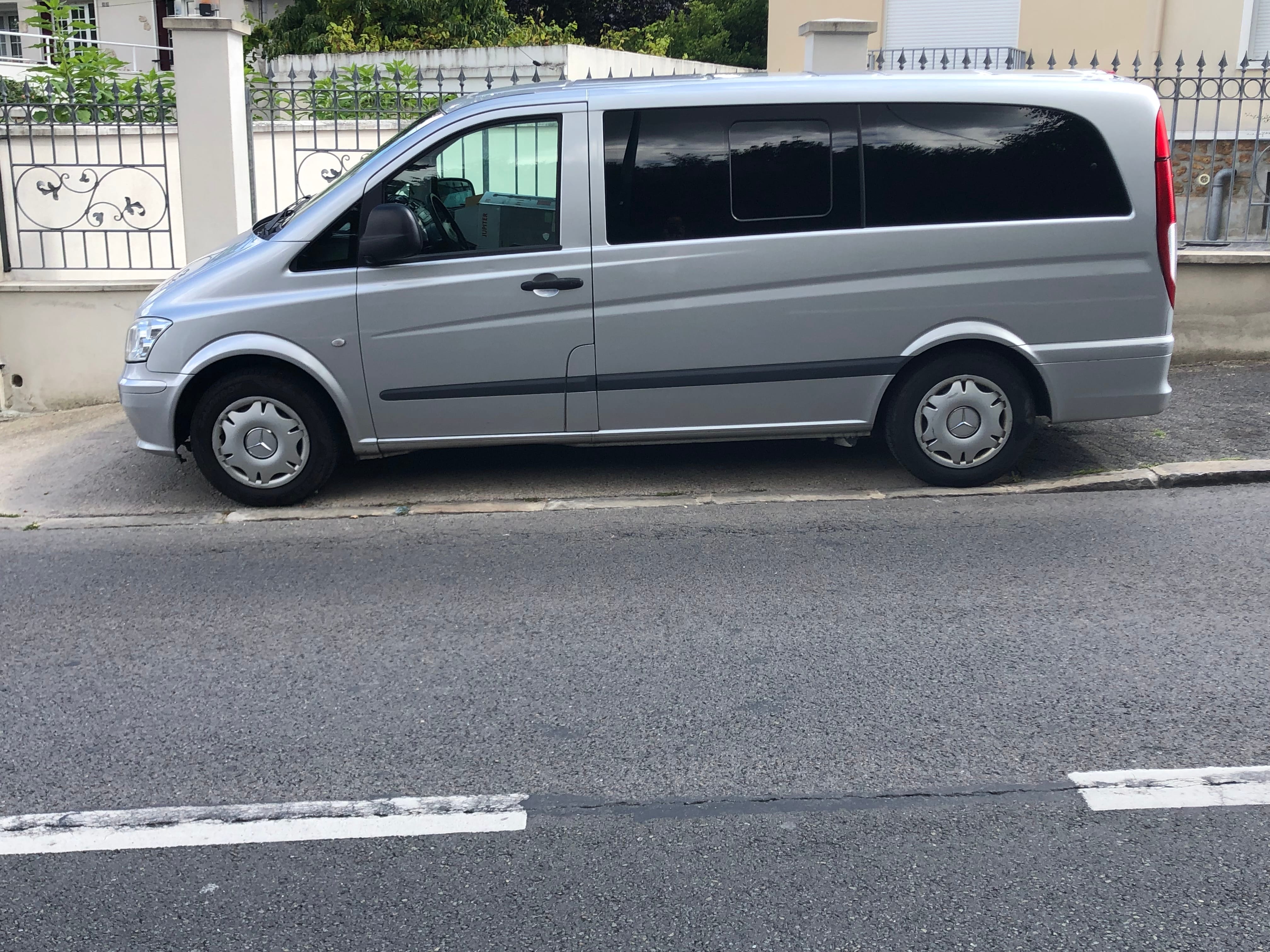 Mercedes-Benz Vito Tourer avec GPS