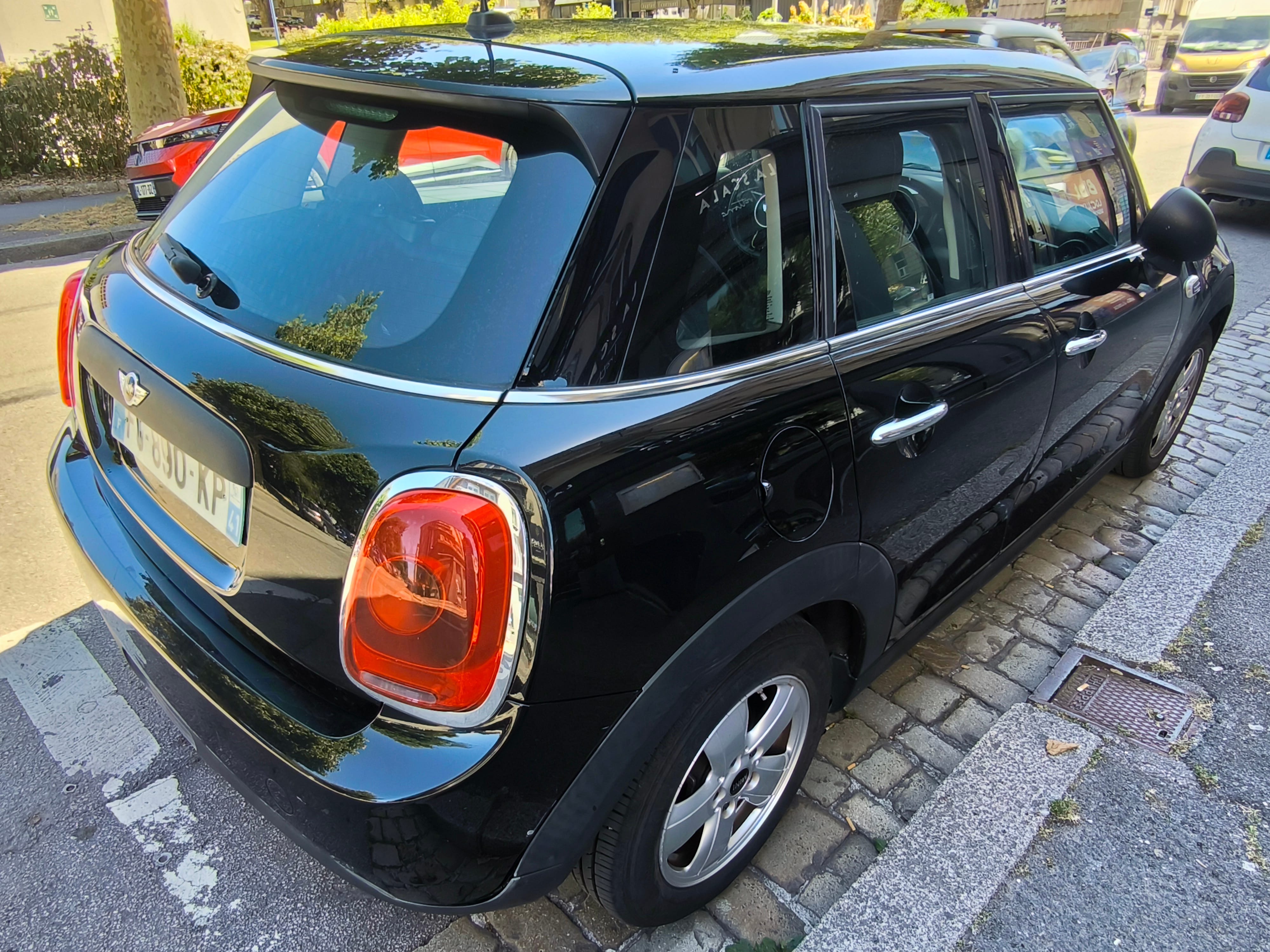 Mini One 5 Portes 1,5 essence avec Siège bébé