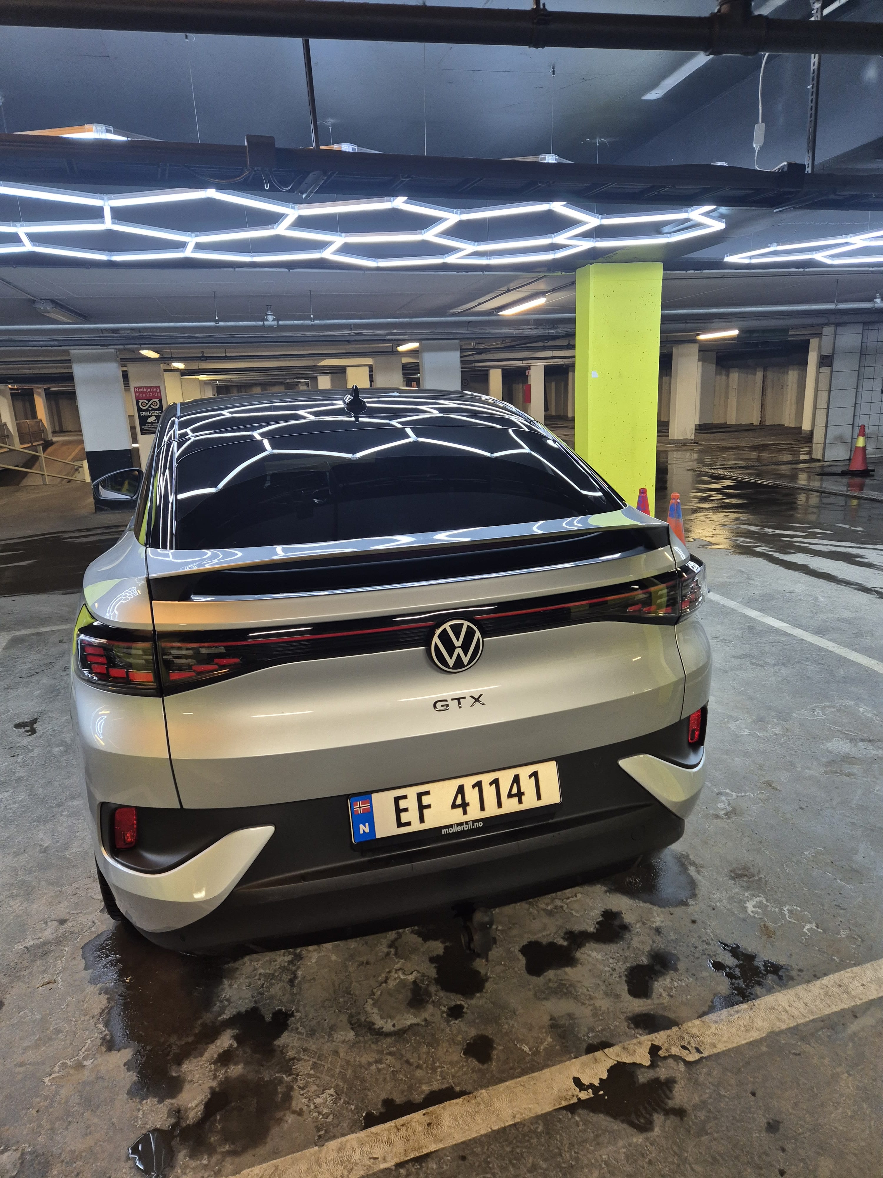 Volkswagen ID.5 with Bluetooth audio