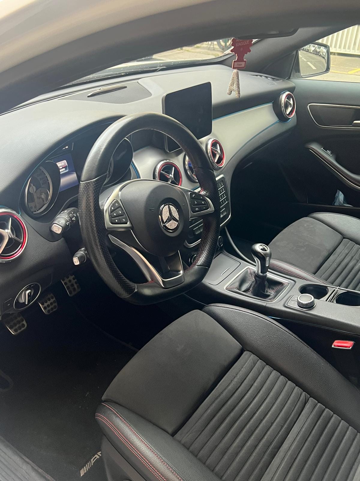 Mercedes-Benz Classe GLA avec Caméra de recul