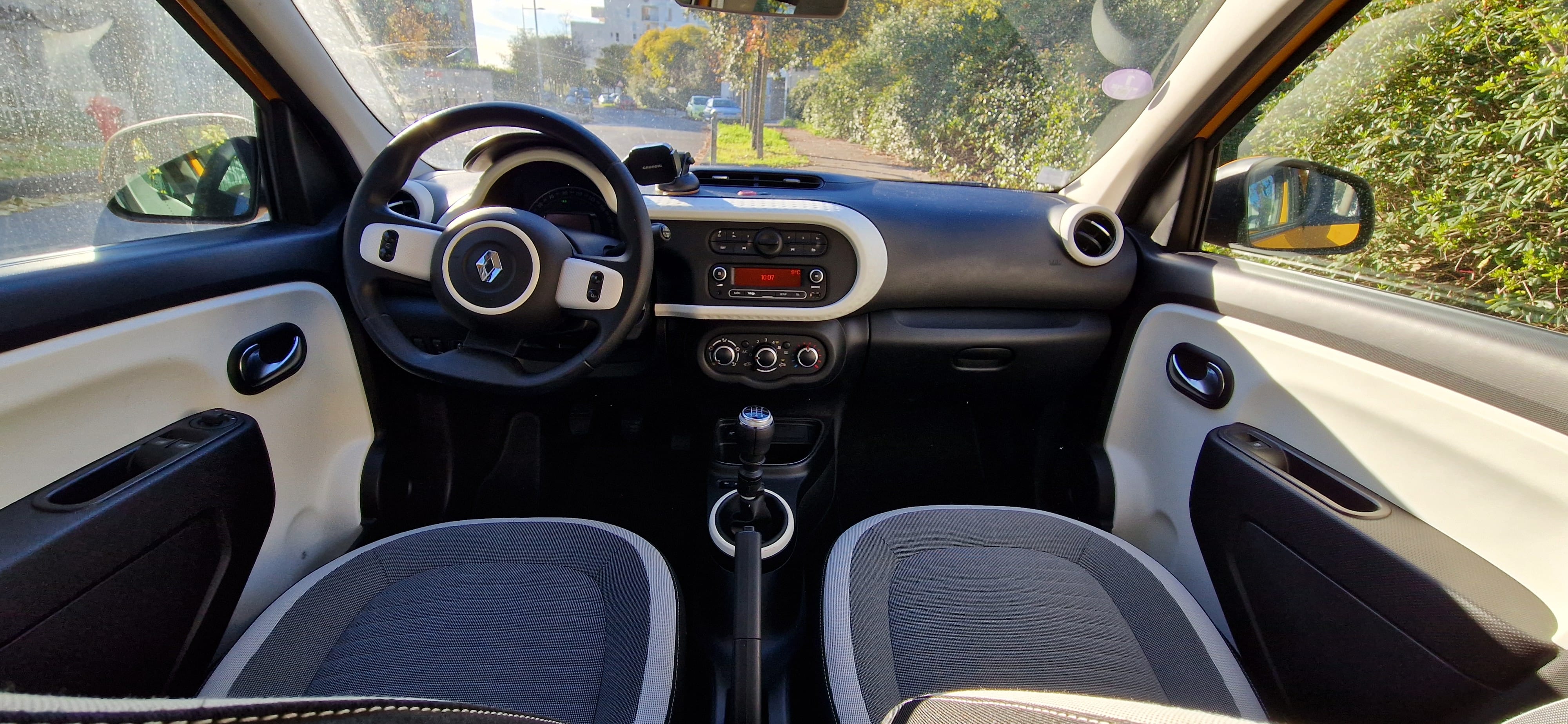 Renault Twingo III avec Audio Bluetooth