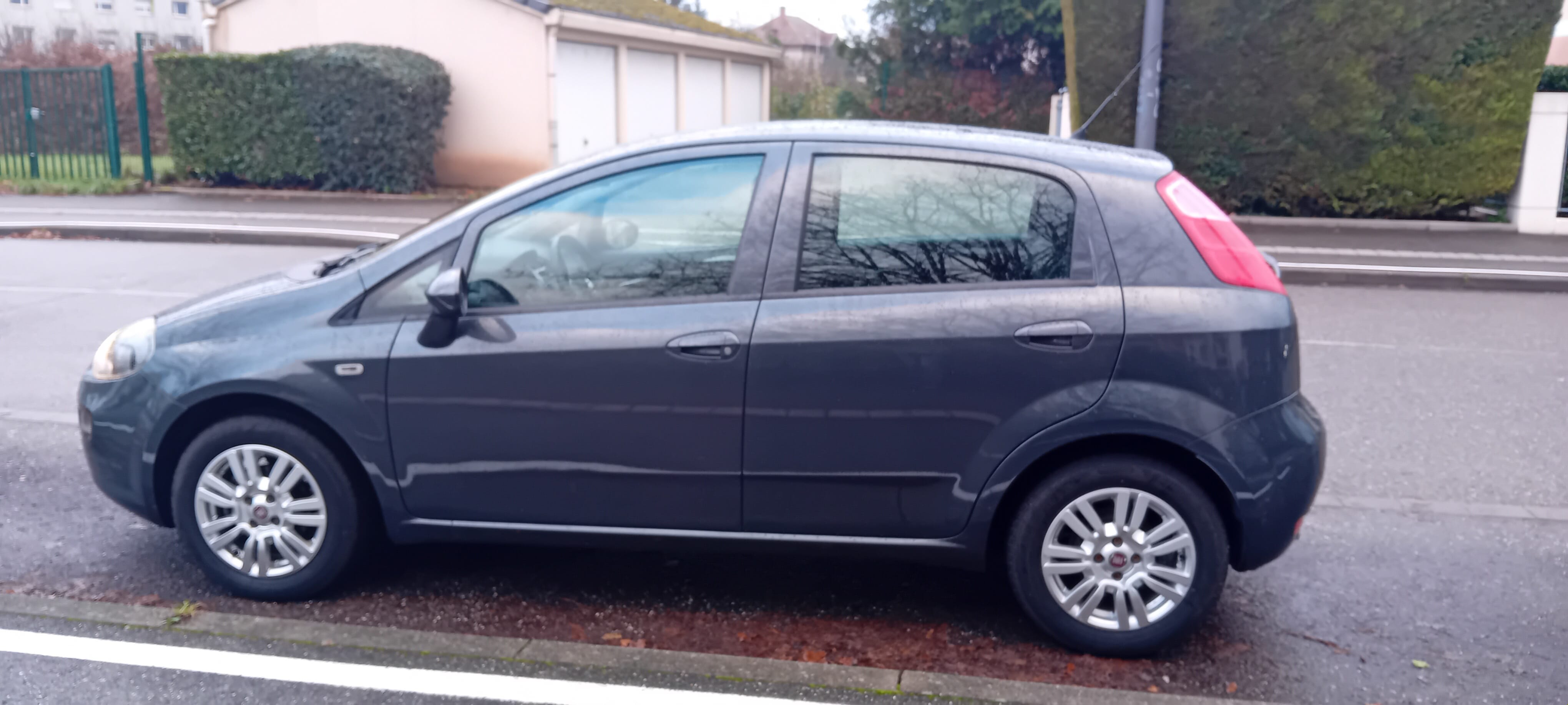 Fiat Punto 1.2i avec Climatisation
