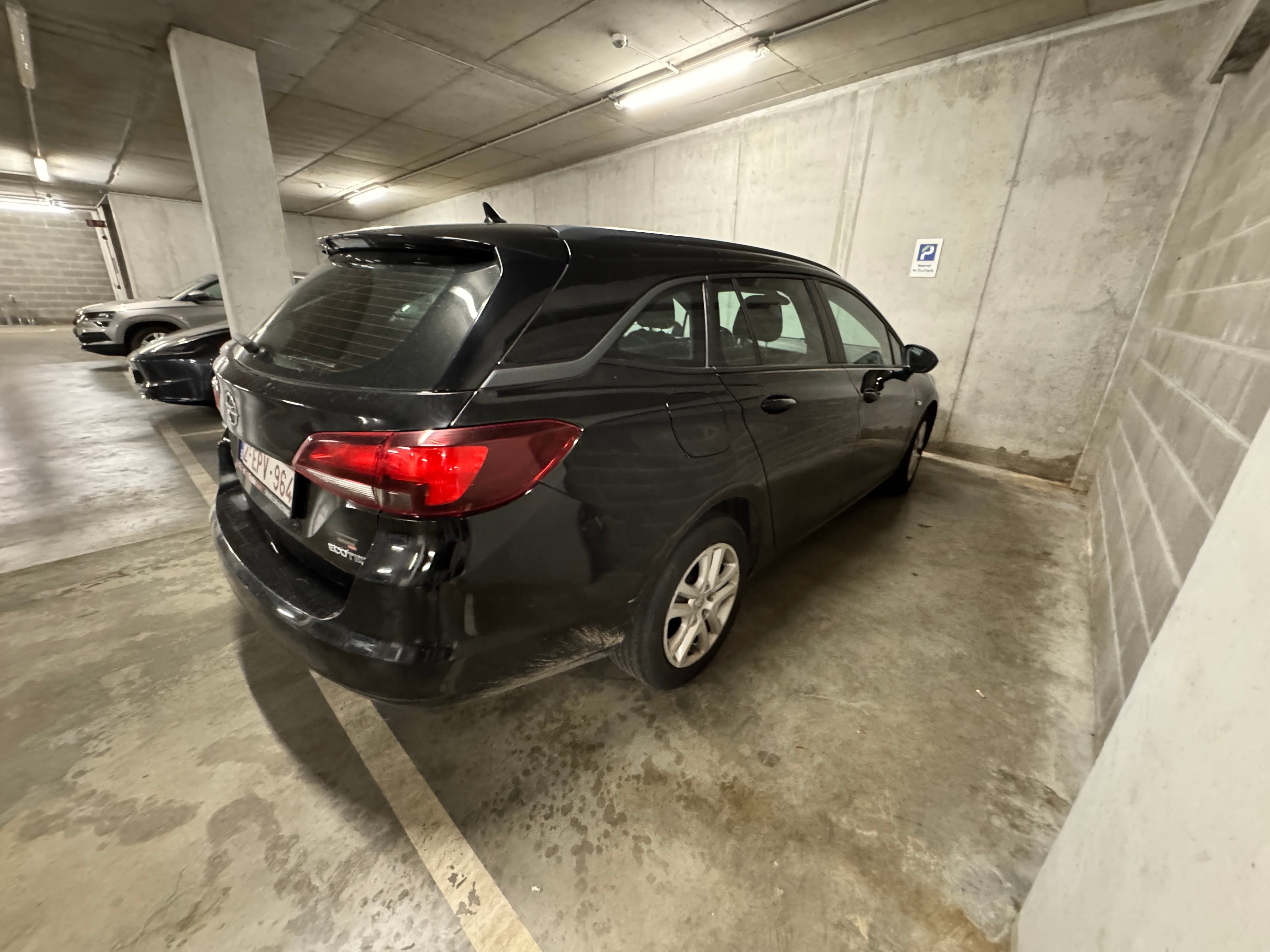 Opel Astra Break PARKING GARE DU MIDI - AIRCO - GPS avec GPS