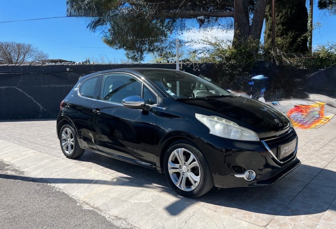 Peugeot 208, 2013, Diesel