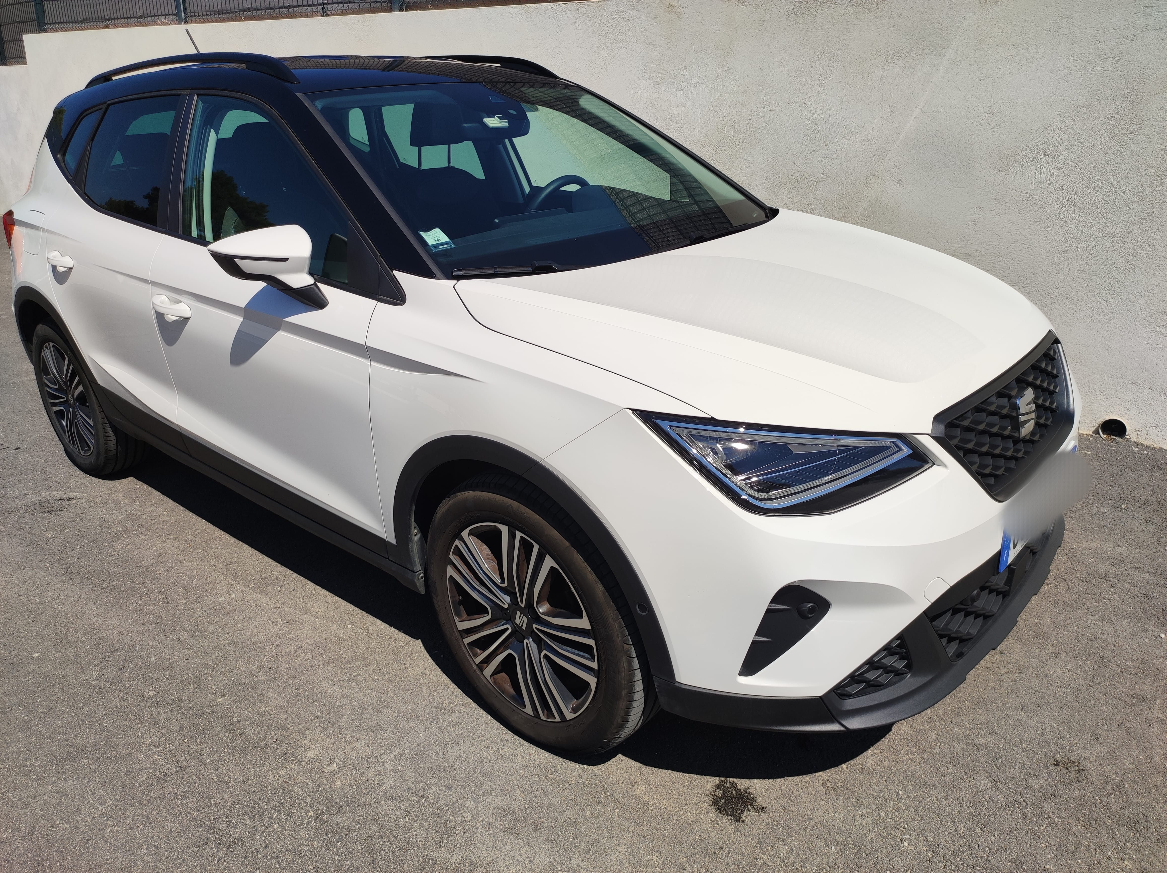 Seat Arona, 2023, Essence 95