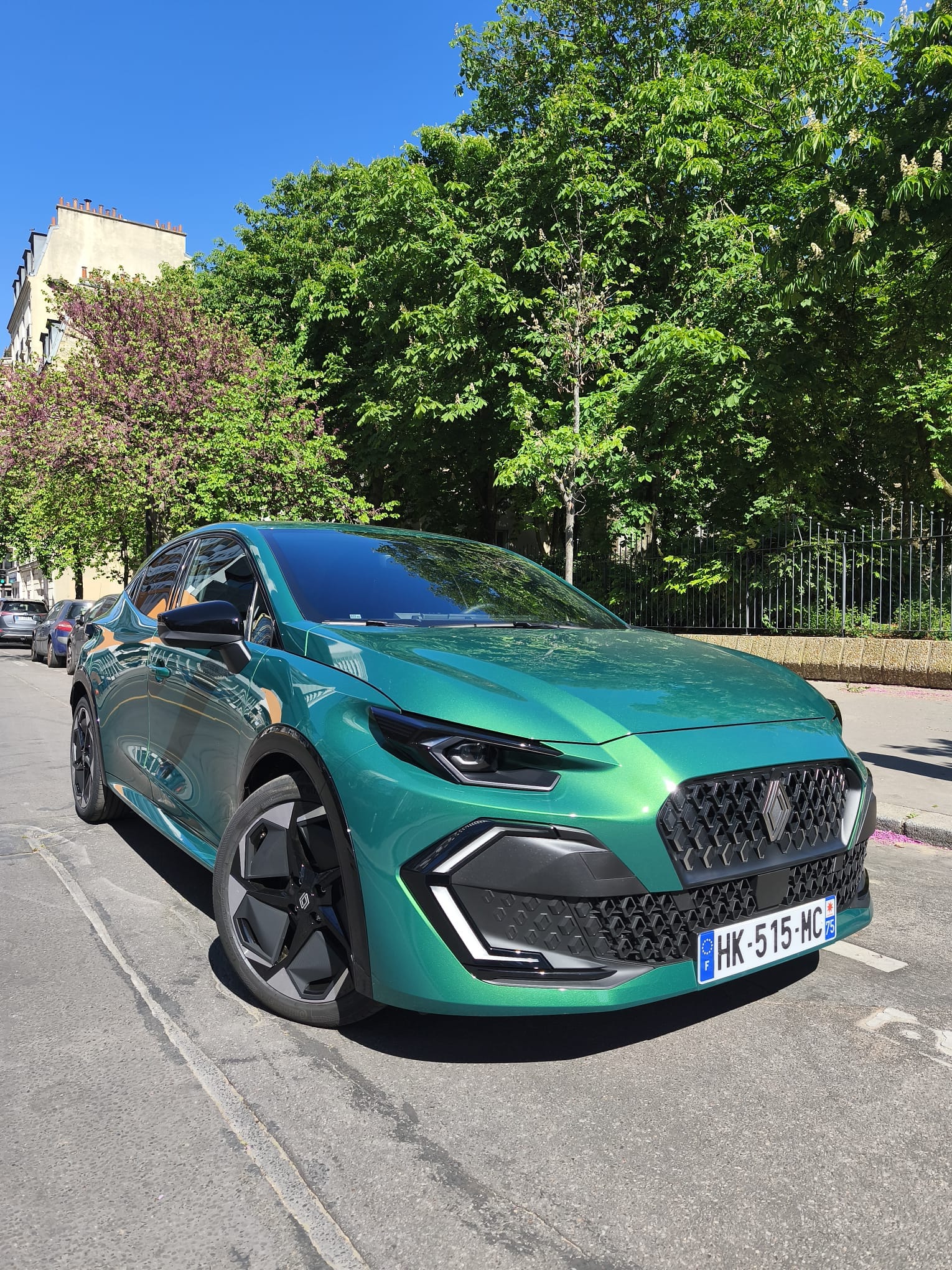 Renault Clio, 2026, Essence 95 / Électrique (hybride), automatique