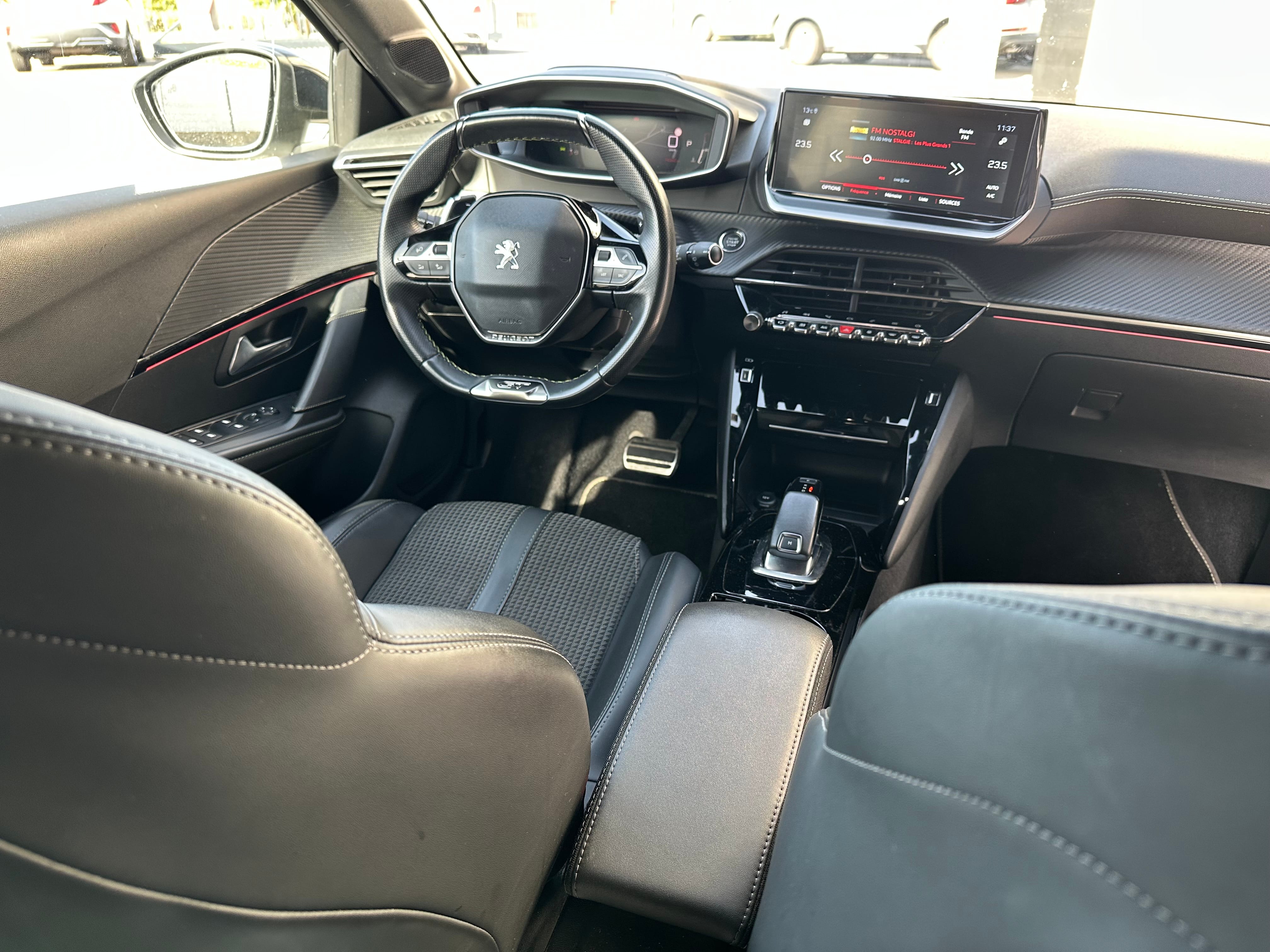 Peugeot 208 GT Line avec Régulateur de vitesse
