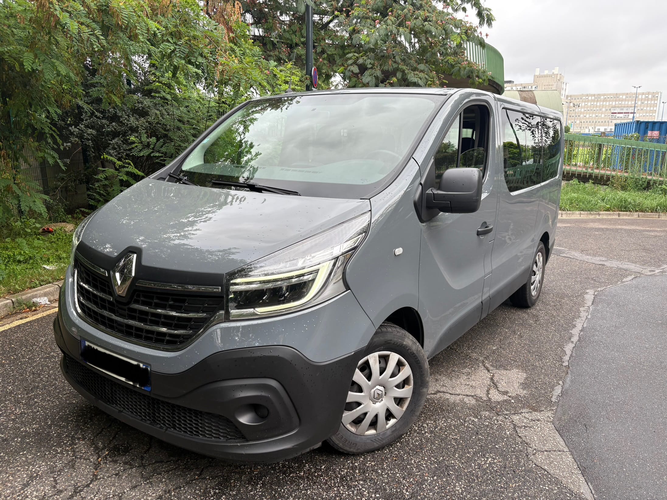 Renault Trafic Passenger 2.0 Dci avec Entrée audio / iPod