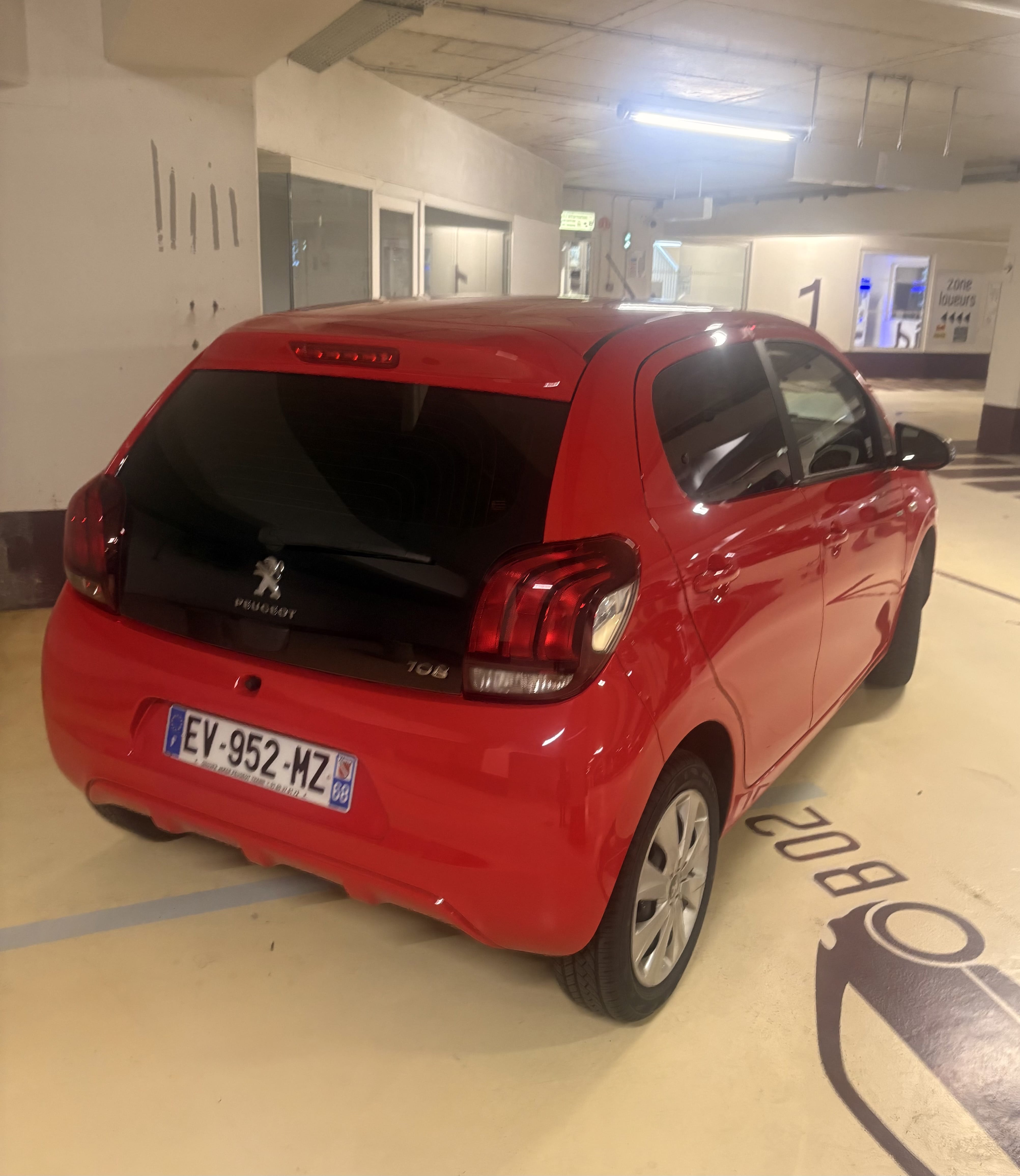 Peugeot 108 - Vignette Suisse avec Siège bébé