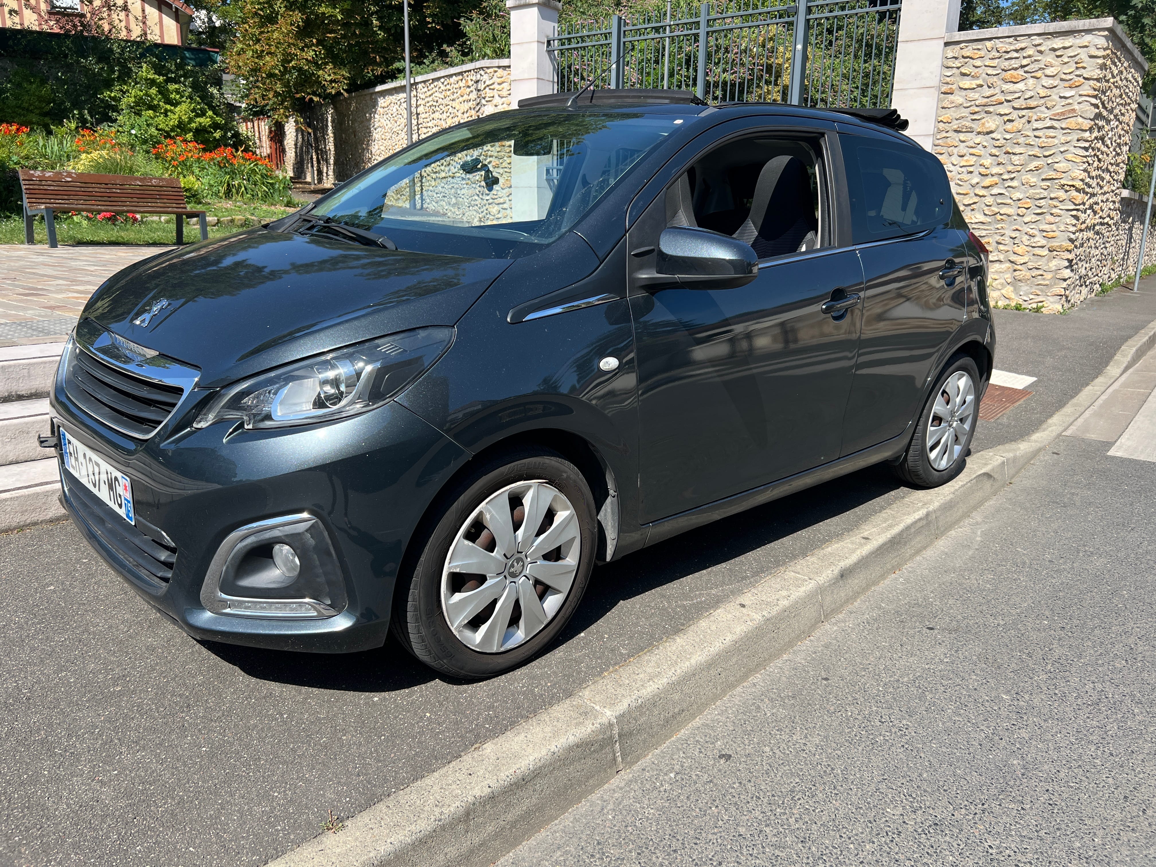Peugeot 108 Cabriolet, 2016, Essence 95