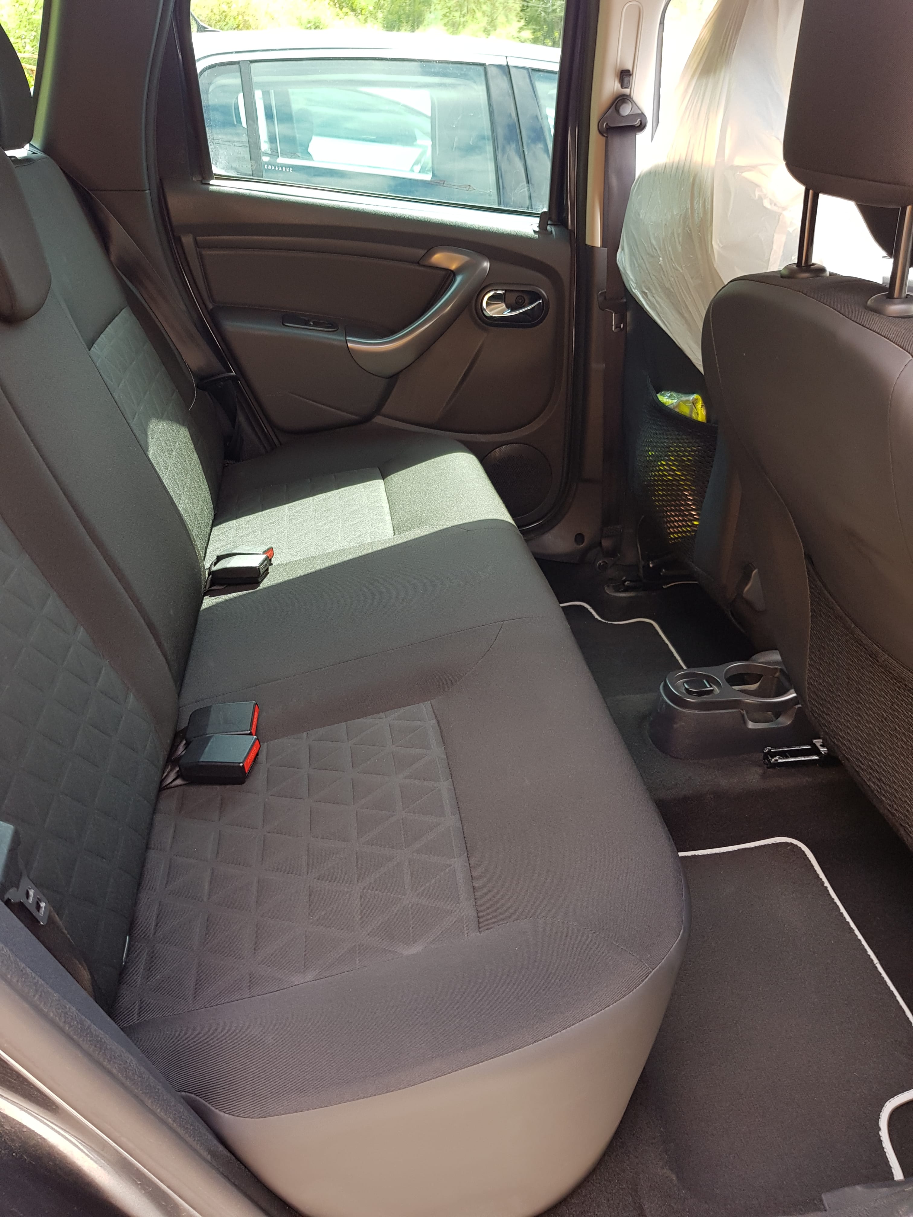 Dacia Duster 1.5 dci  2 roues motrices avec GPS