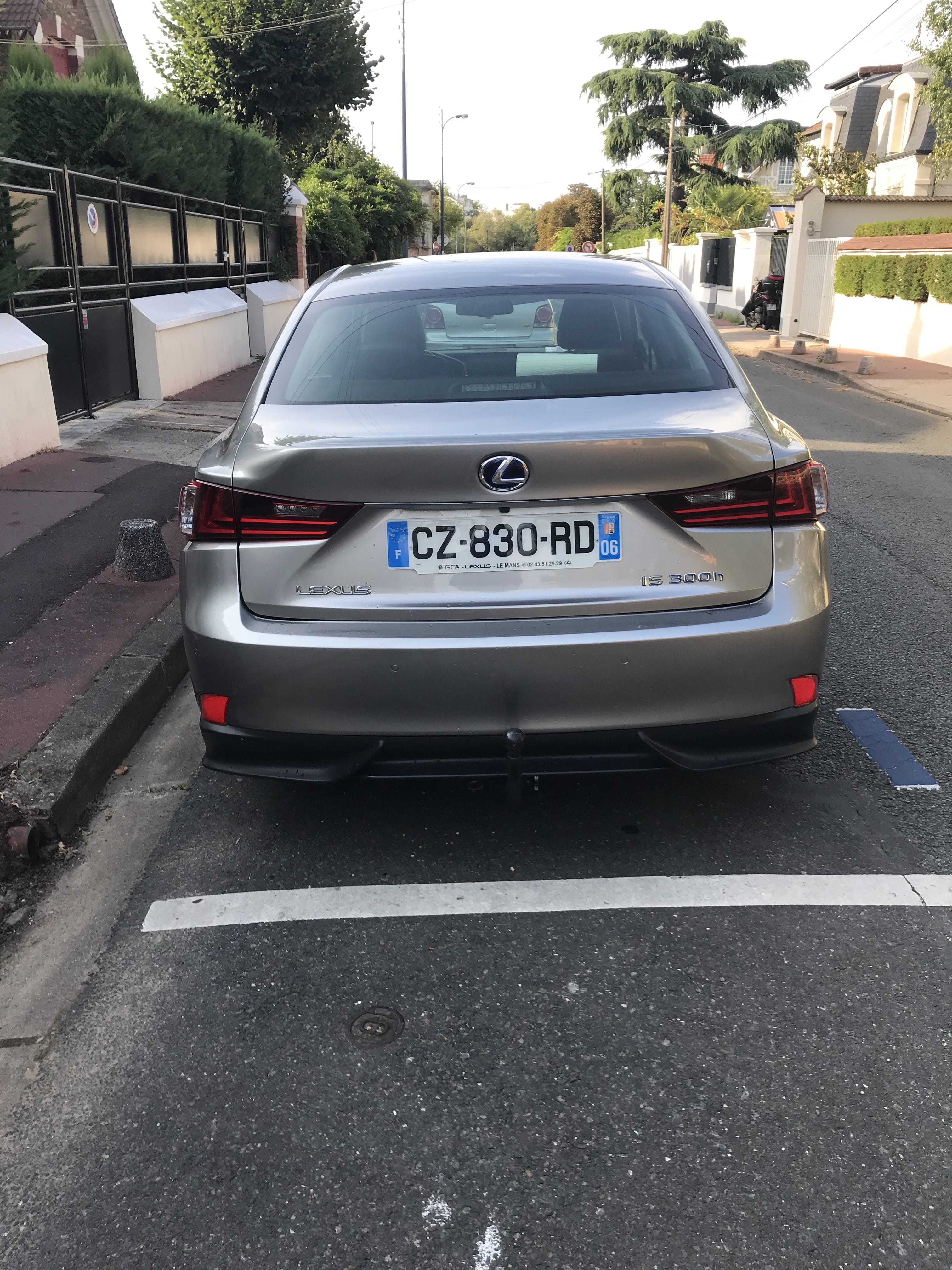 Lexus IS avec GPS