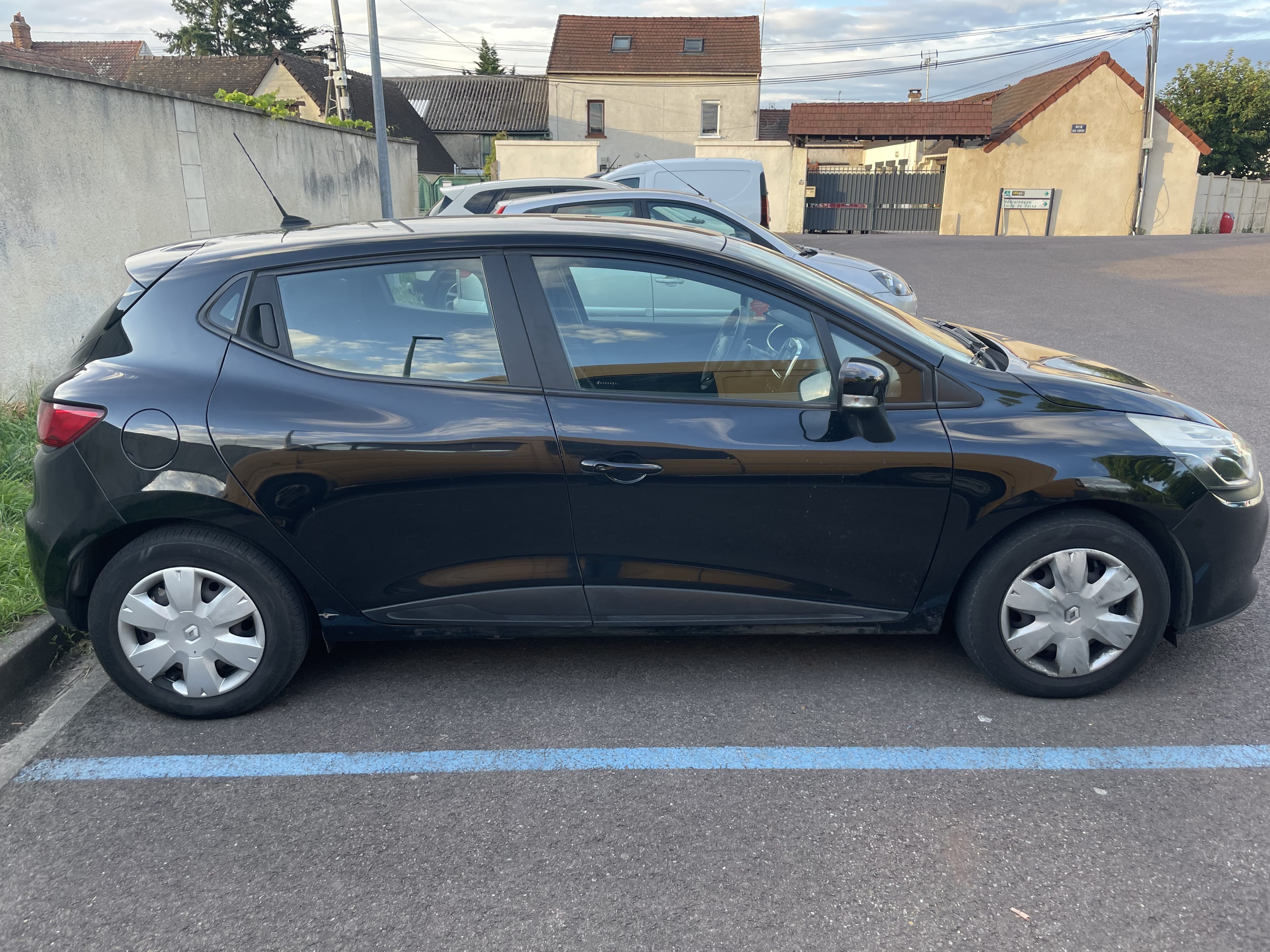 Renault Clio avec Climatisation