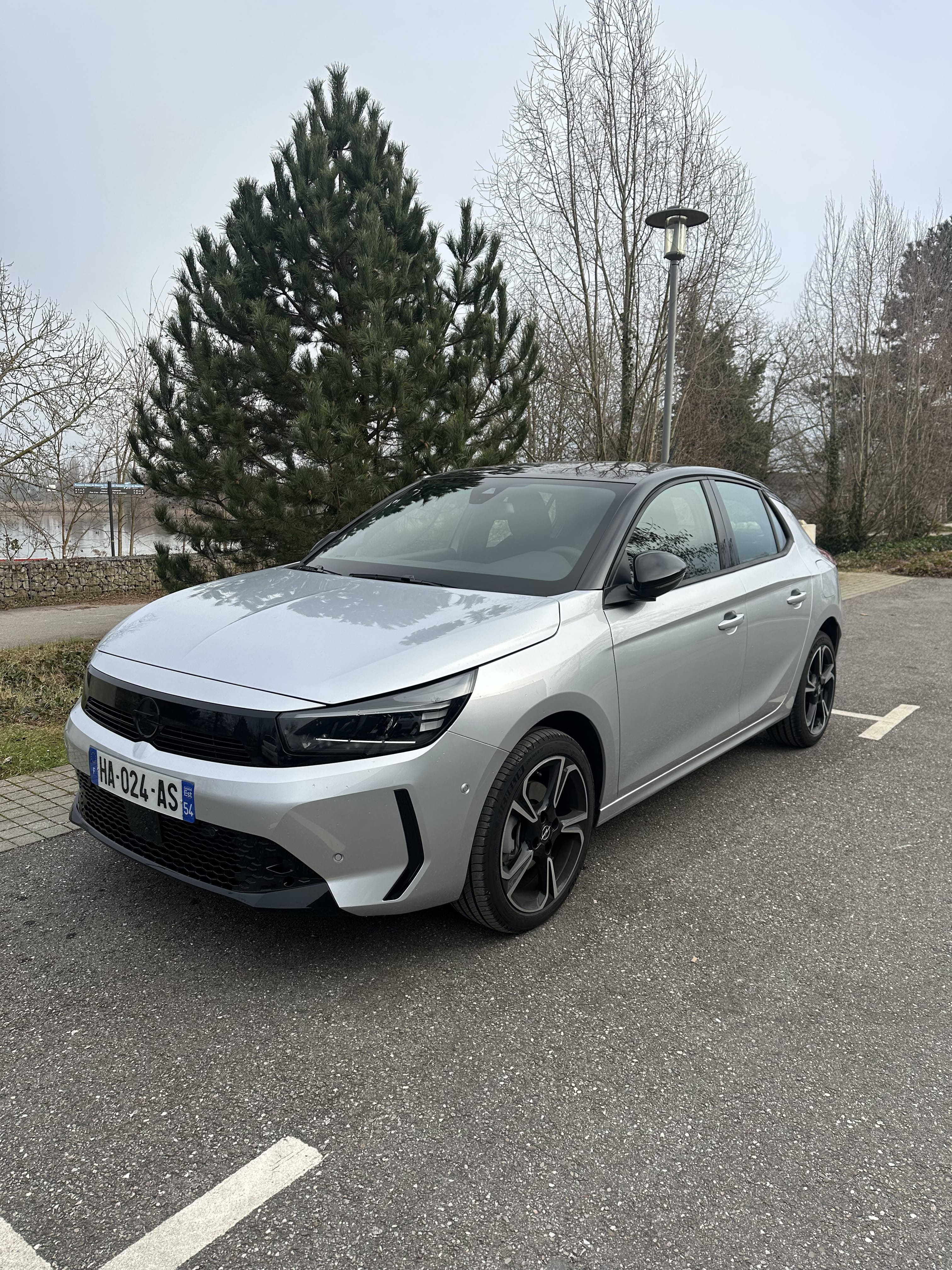 Opel Corsa, 2024, Essence 95