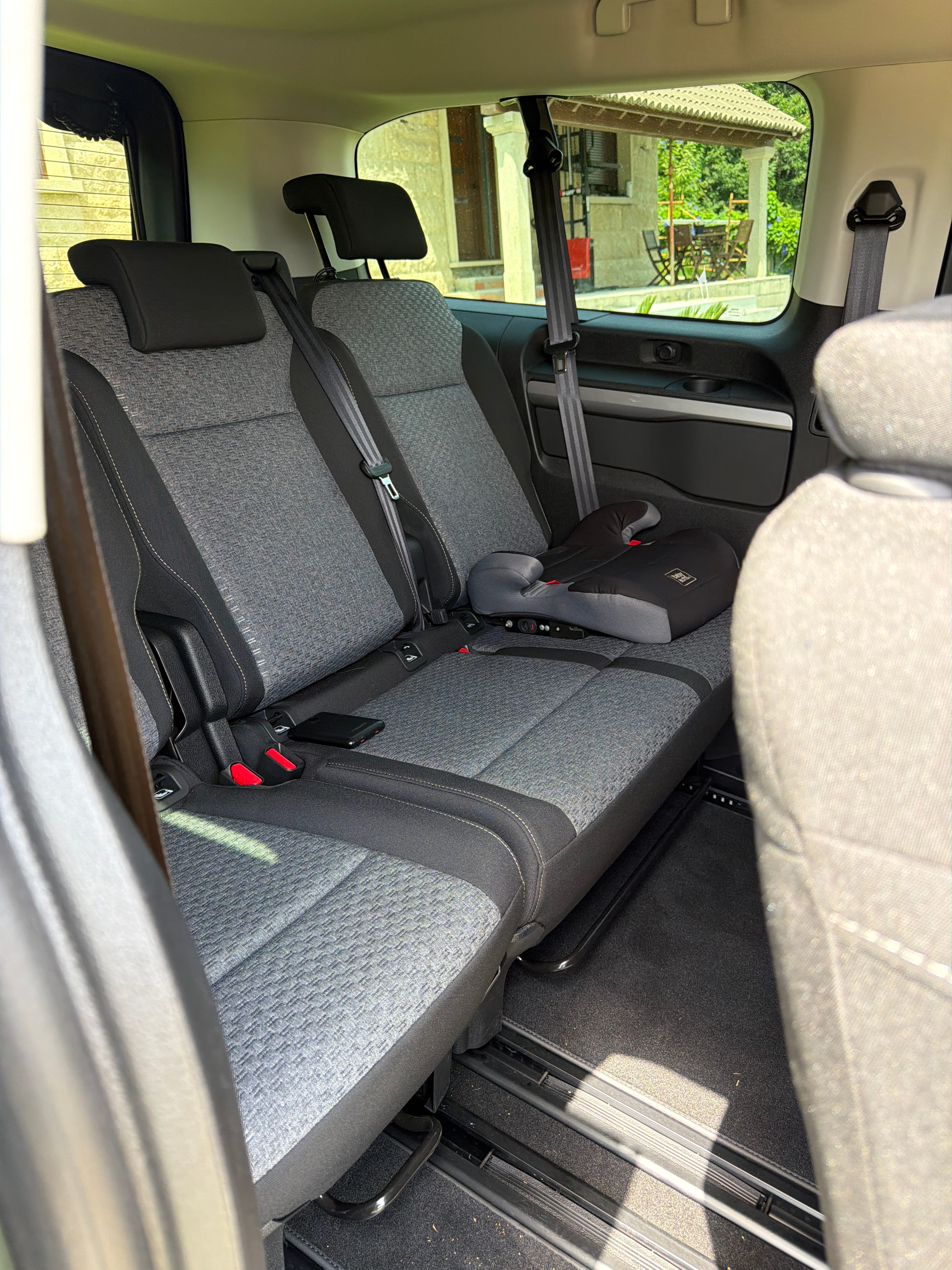 Citroen SpaceTourer 22 con Silla infantil