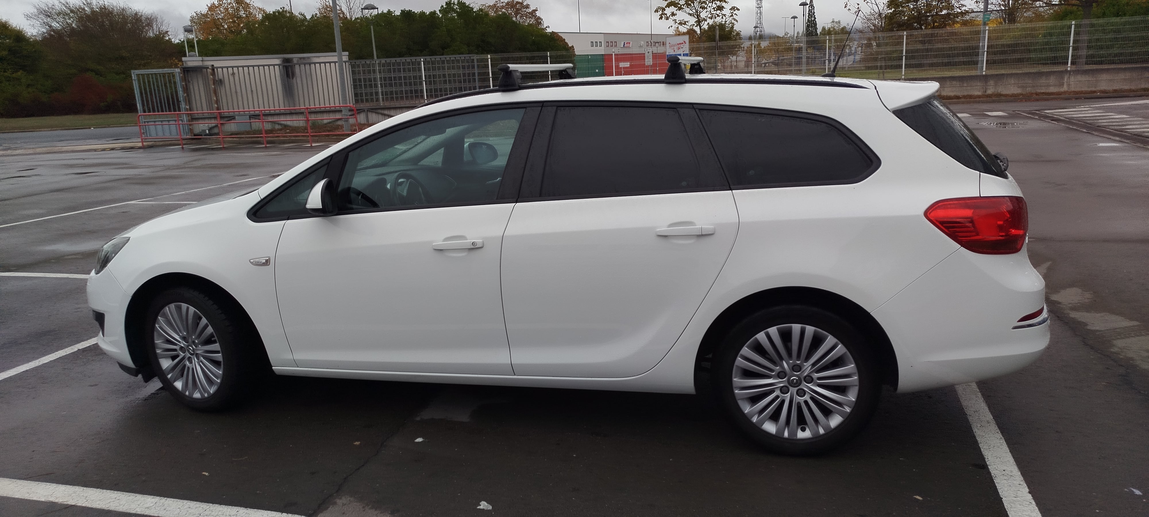Opel Astra Sports Tourer con Aire acondicionado
