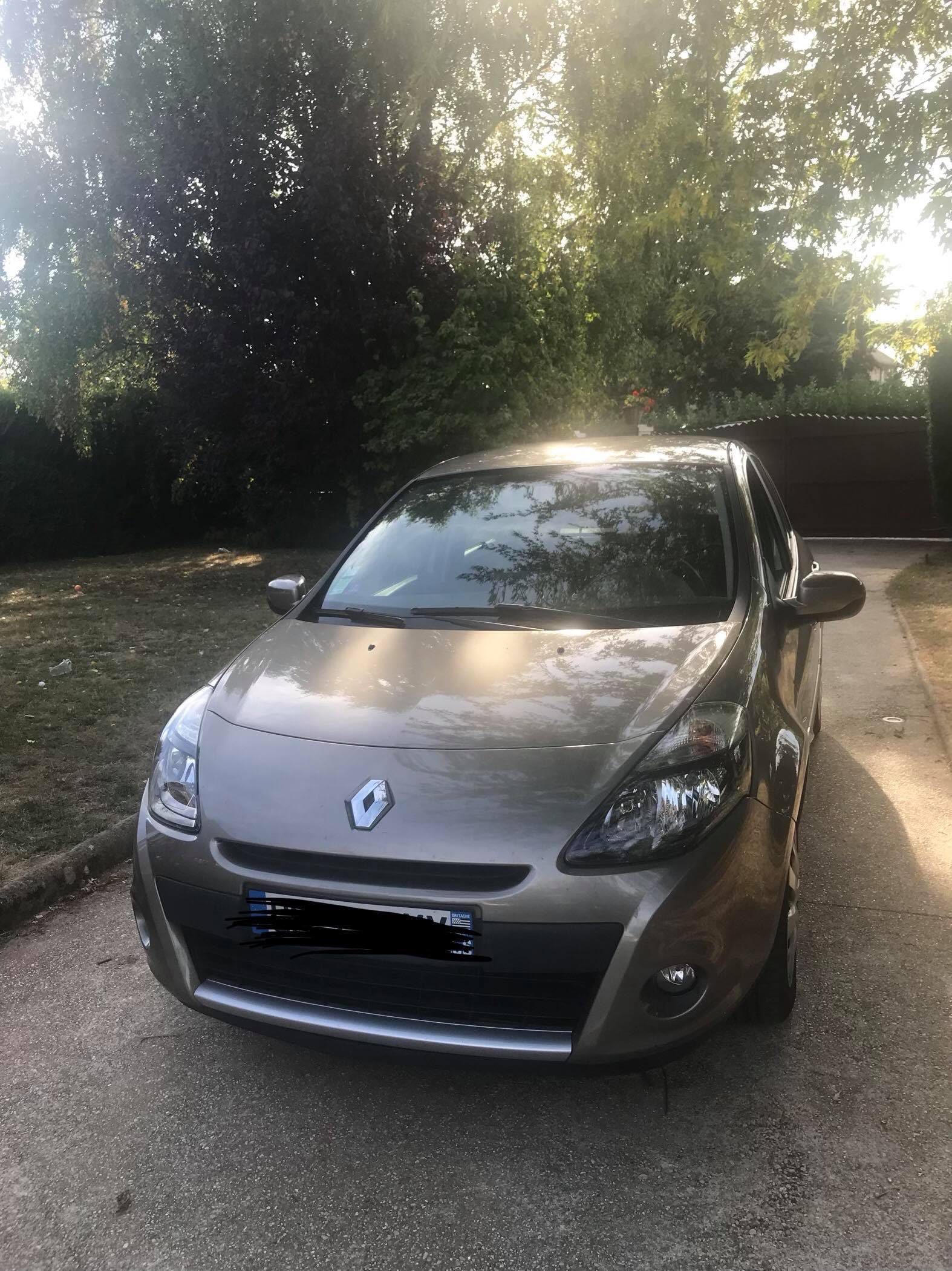 Renault Clio avec GPS