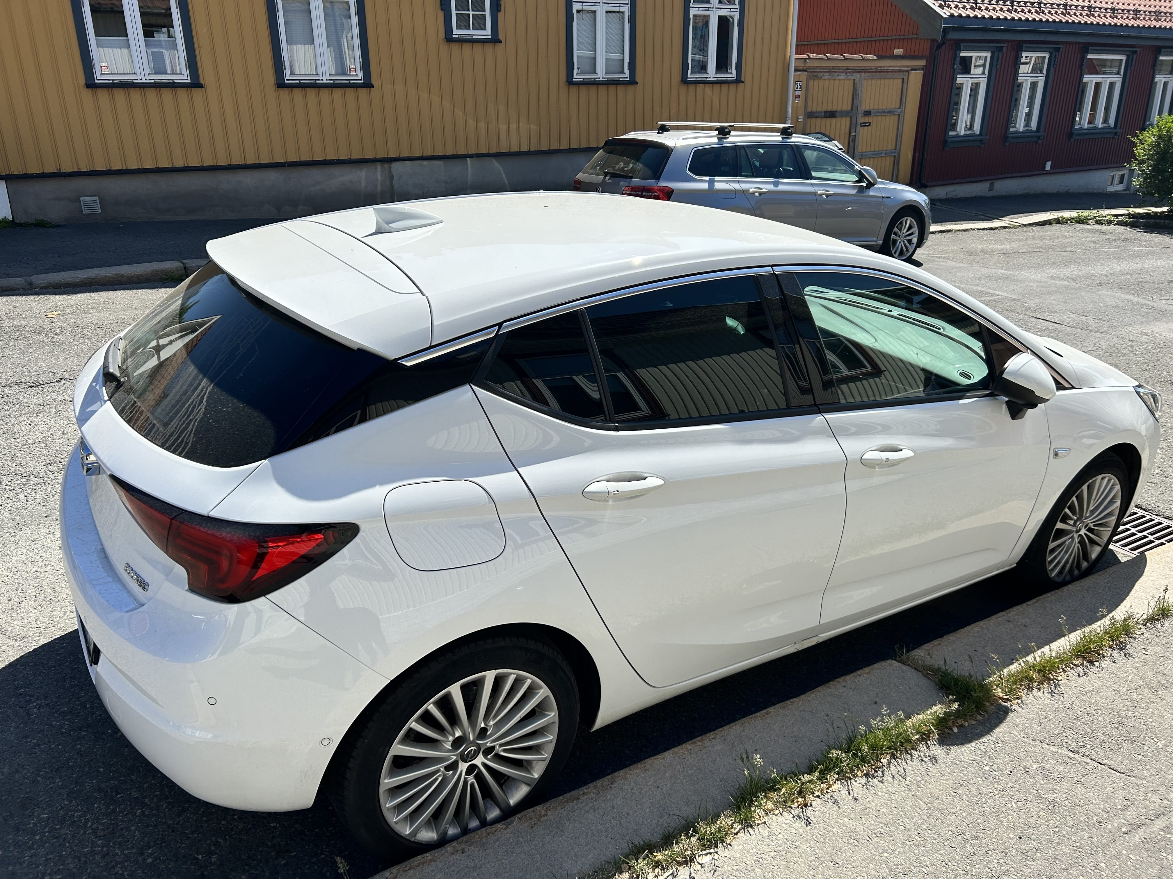 Opel Astra avec GPS