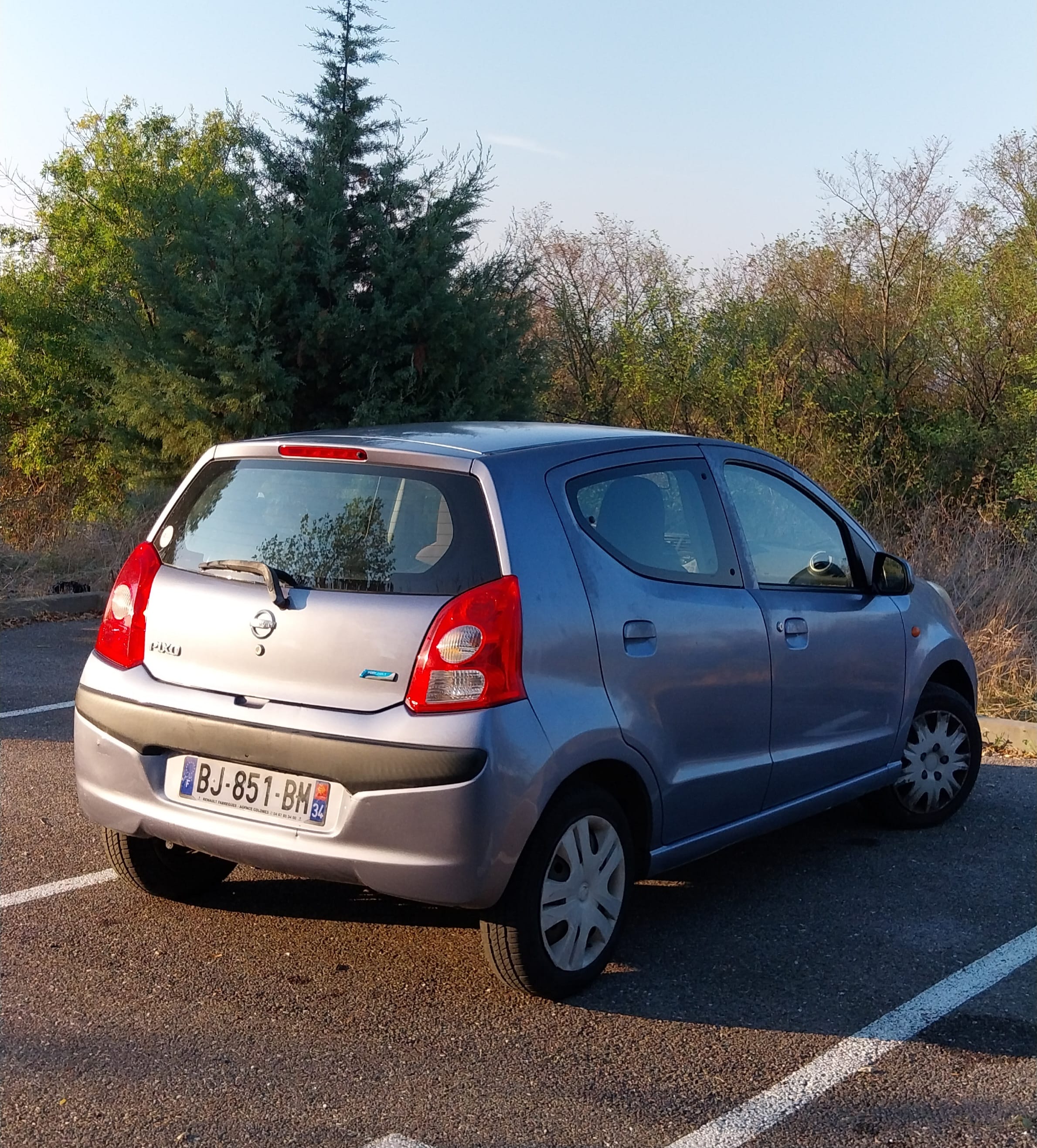 Nissan Pixo avec Porte-vélos