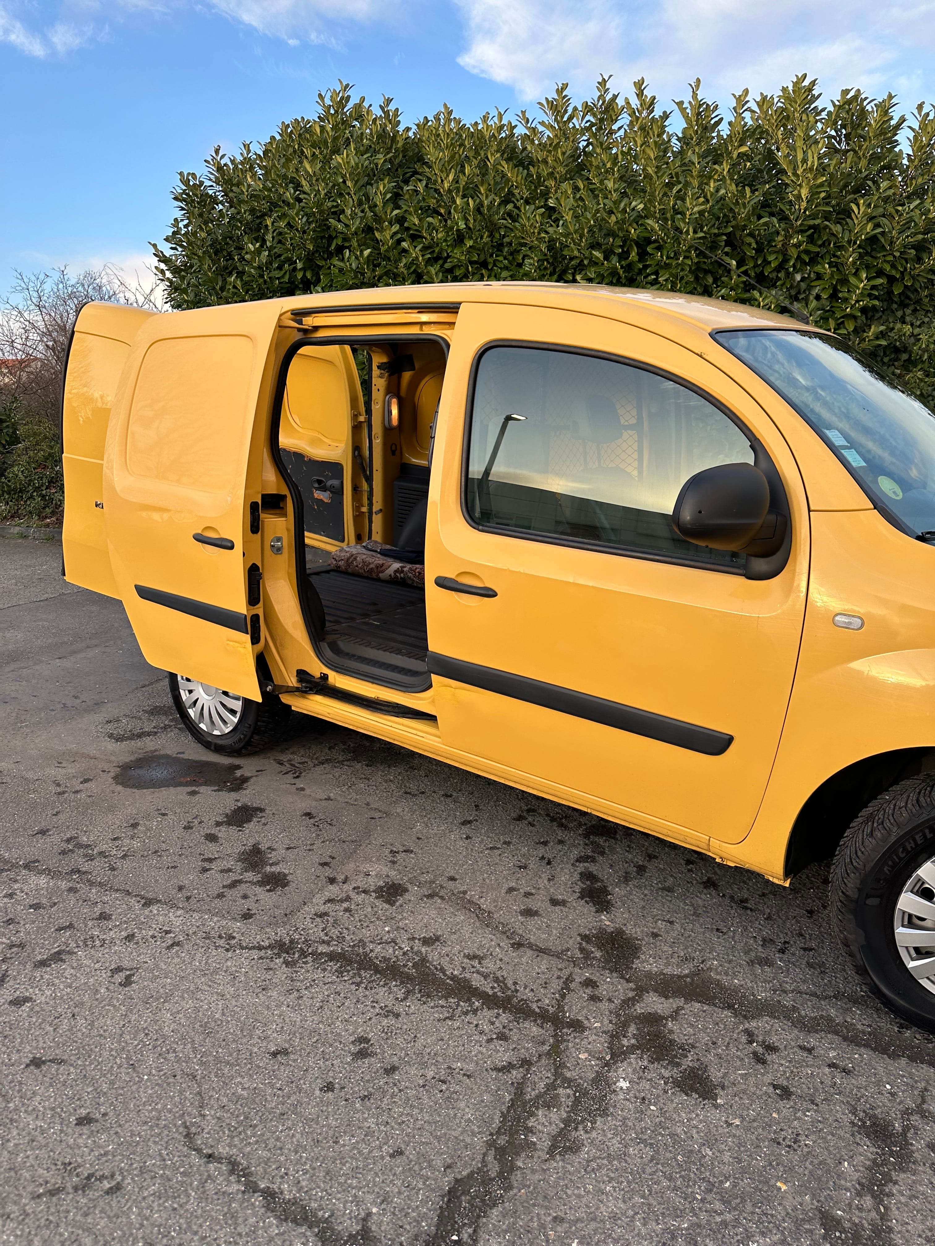 Renault Kangoo Express Carplay avec Audio Bluetooth