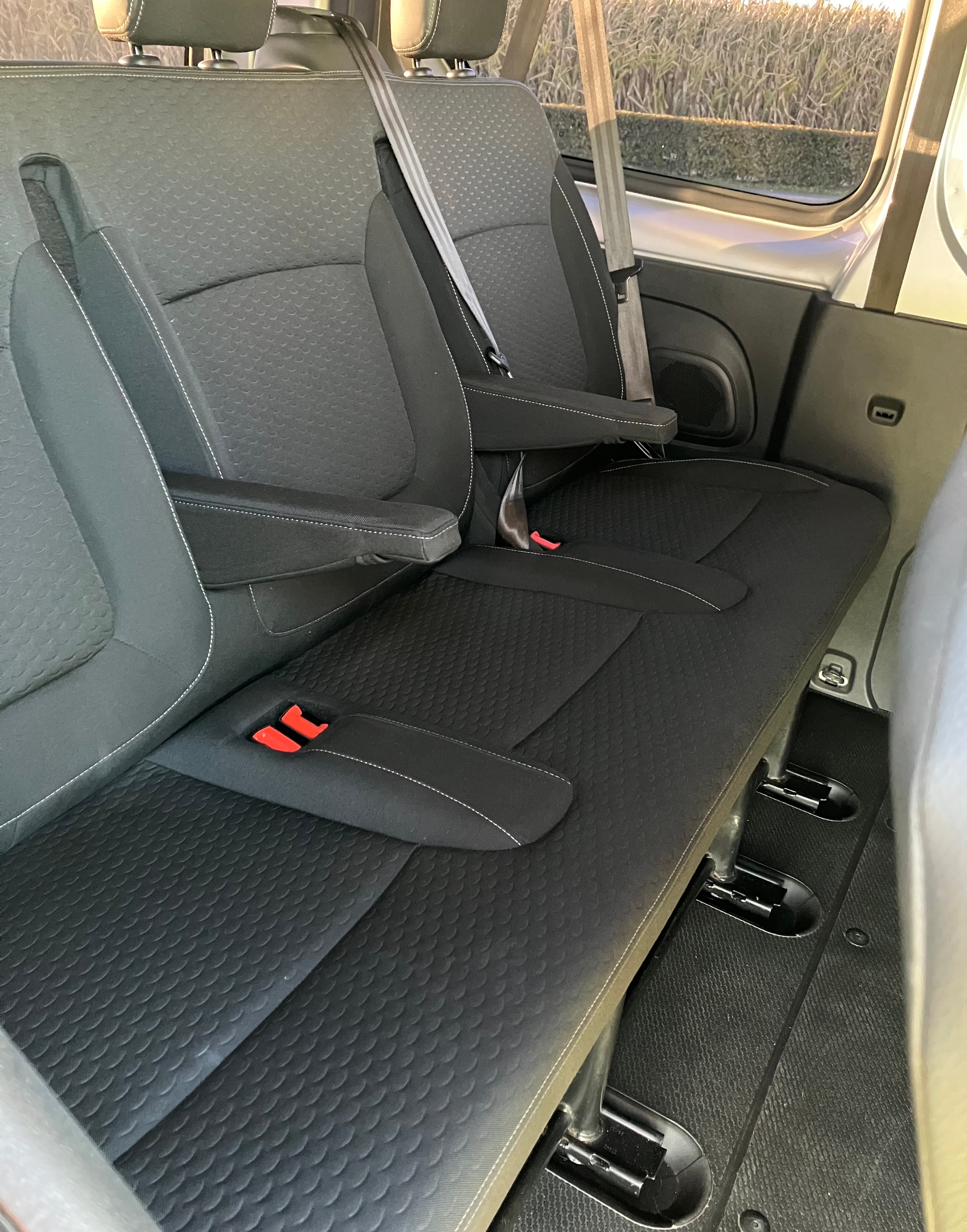 Opel Vivaro Combi avec Audio Bluetooth