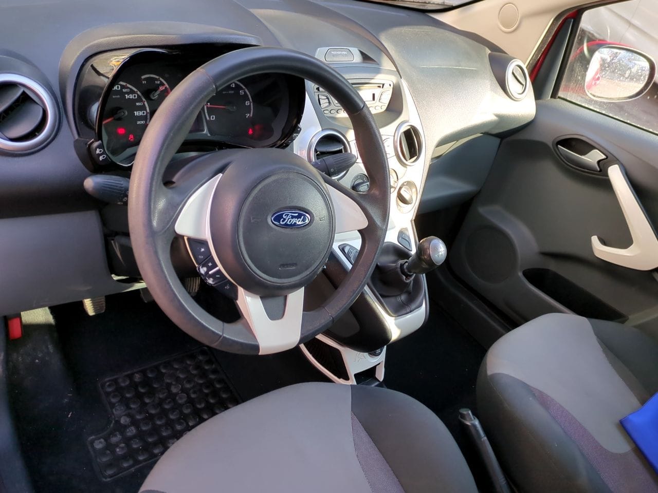 Ford Ka with Audio / iPod input