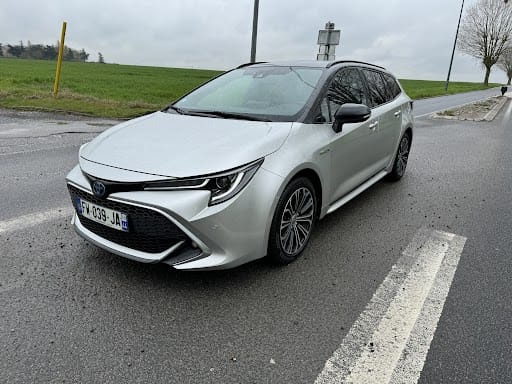 Toyota Corolla Break Hybride, 2021, Essence 95 / Électrique (hybride), automatique