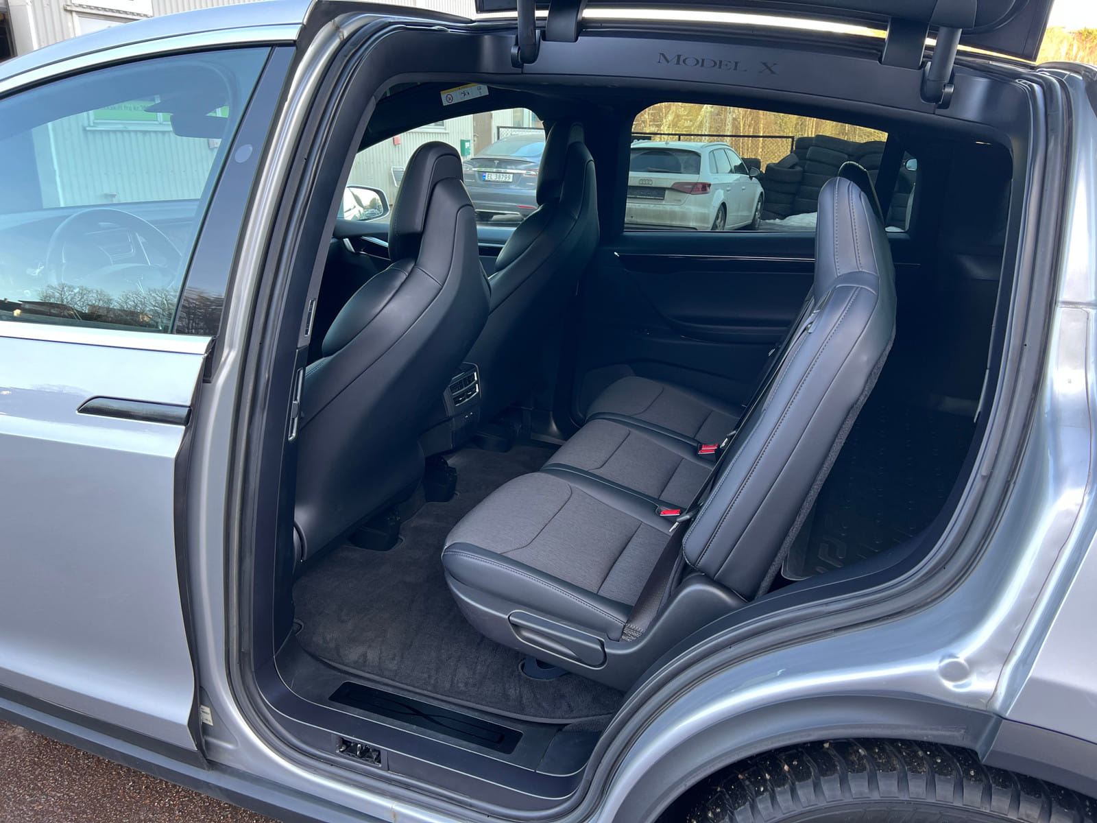 Tesla Model X med Vinterdekk