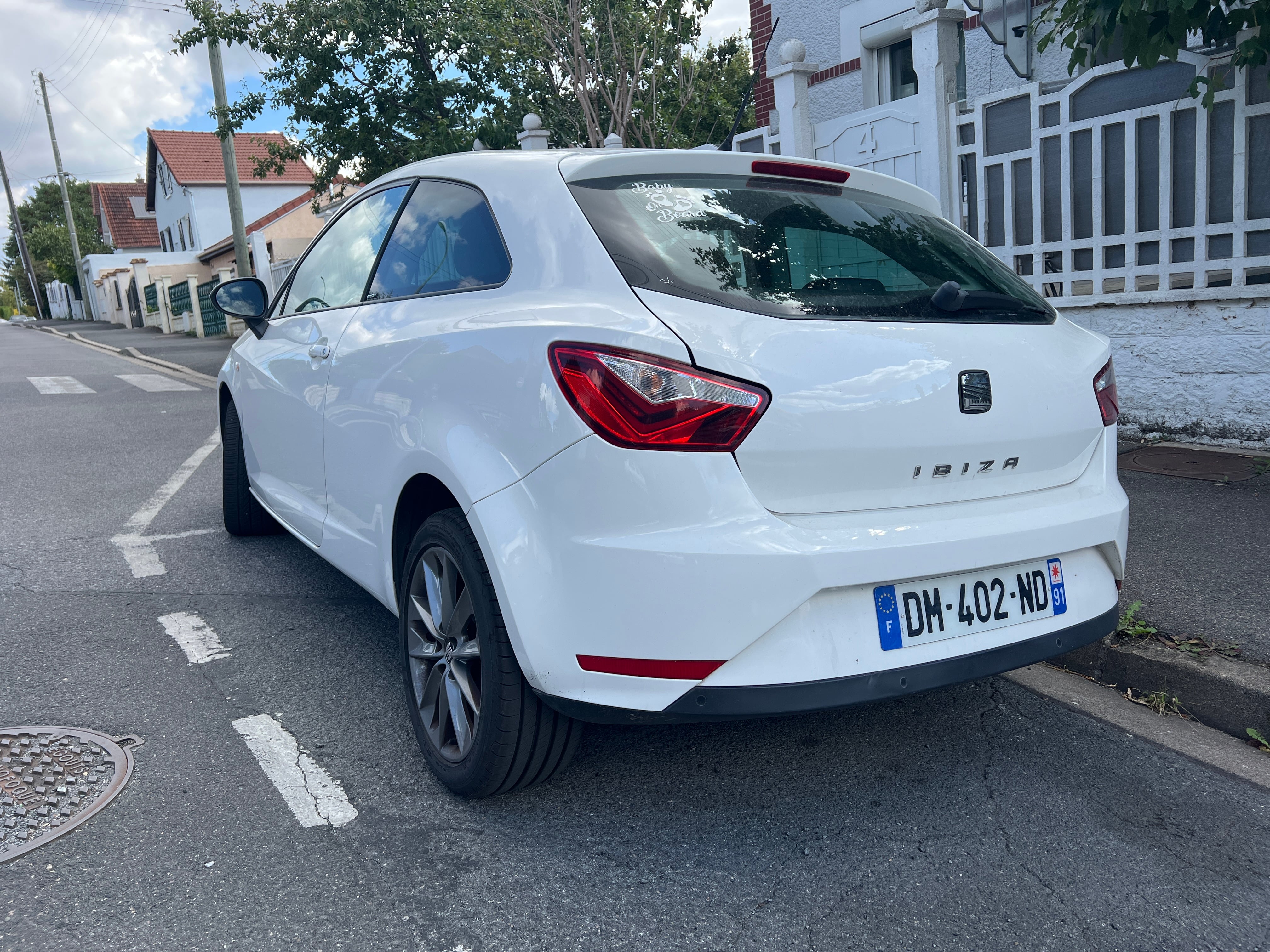 Seat Ibiza SC 1.2 essence avec GPS