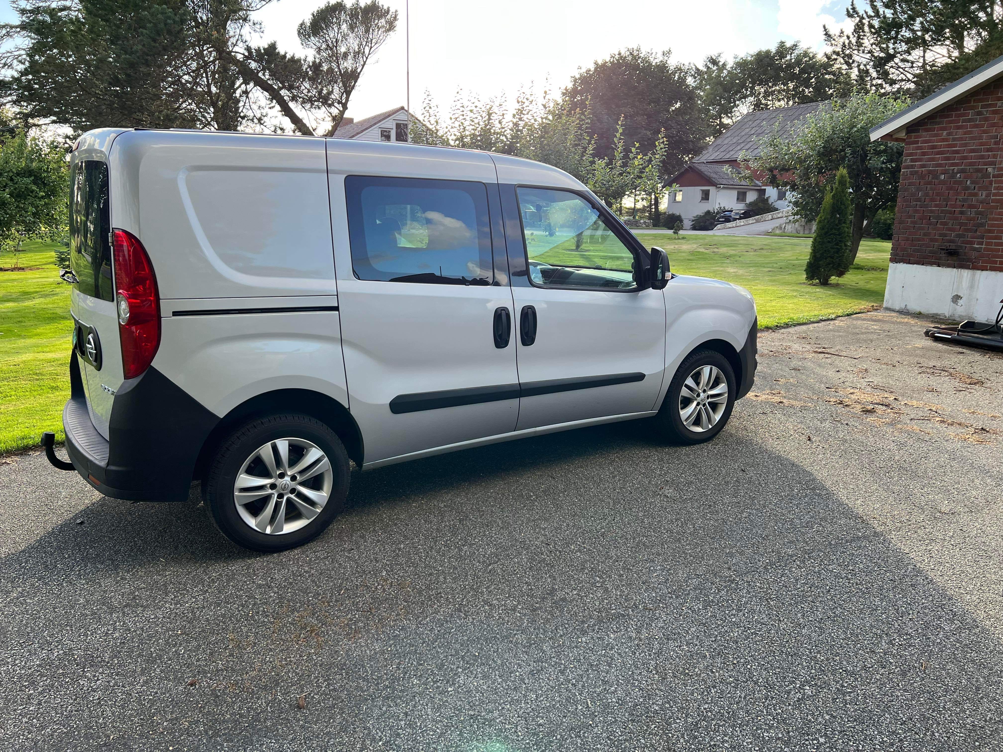 Opel Combo med Aircondition