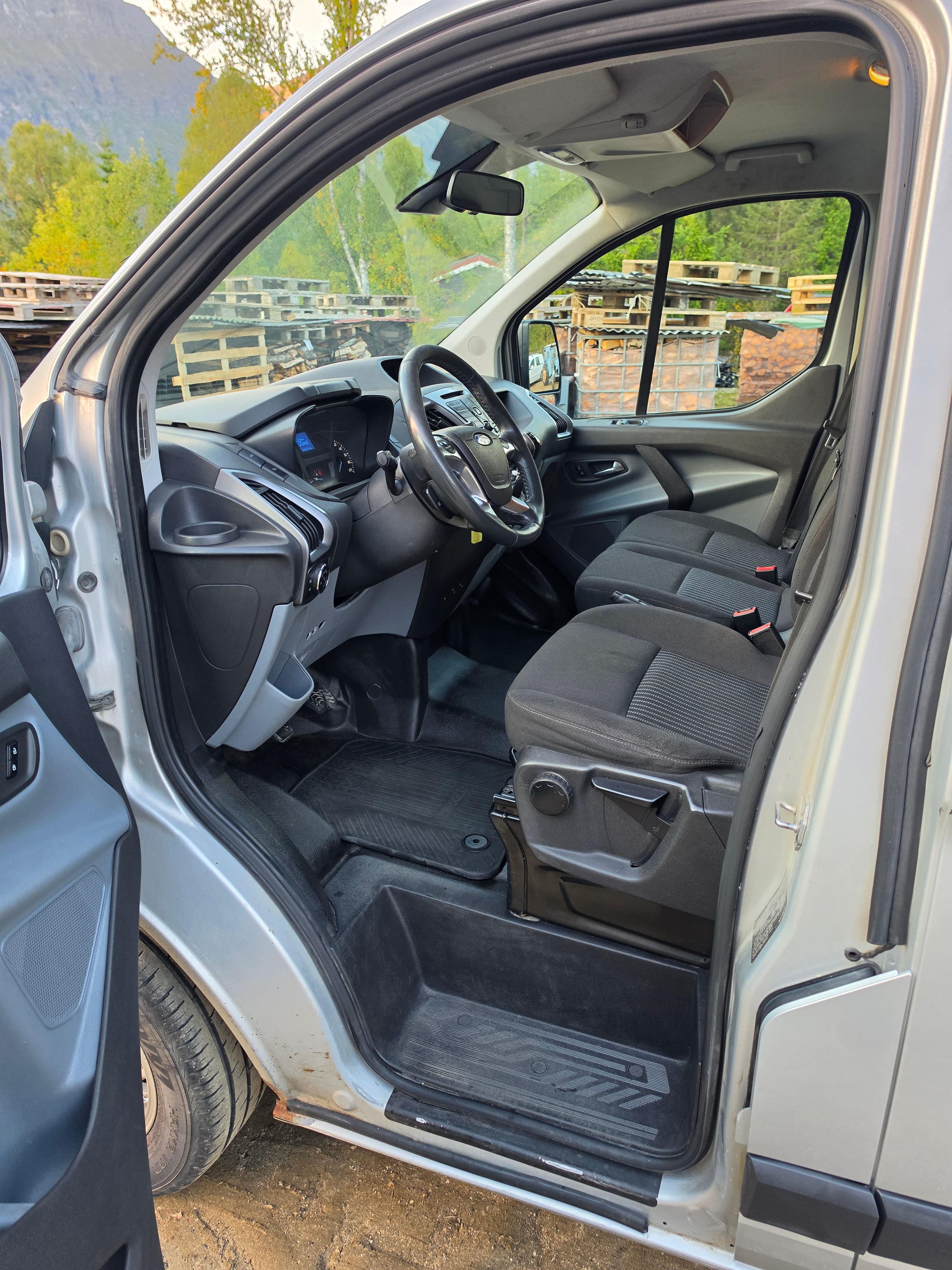 Ford Transit Custom Varebil 2.2 tdci met Bluetooth audio