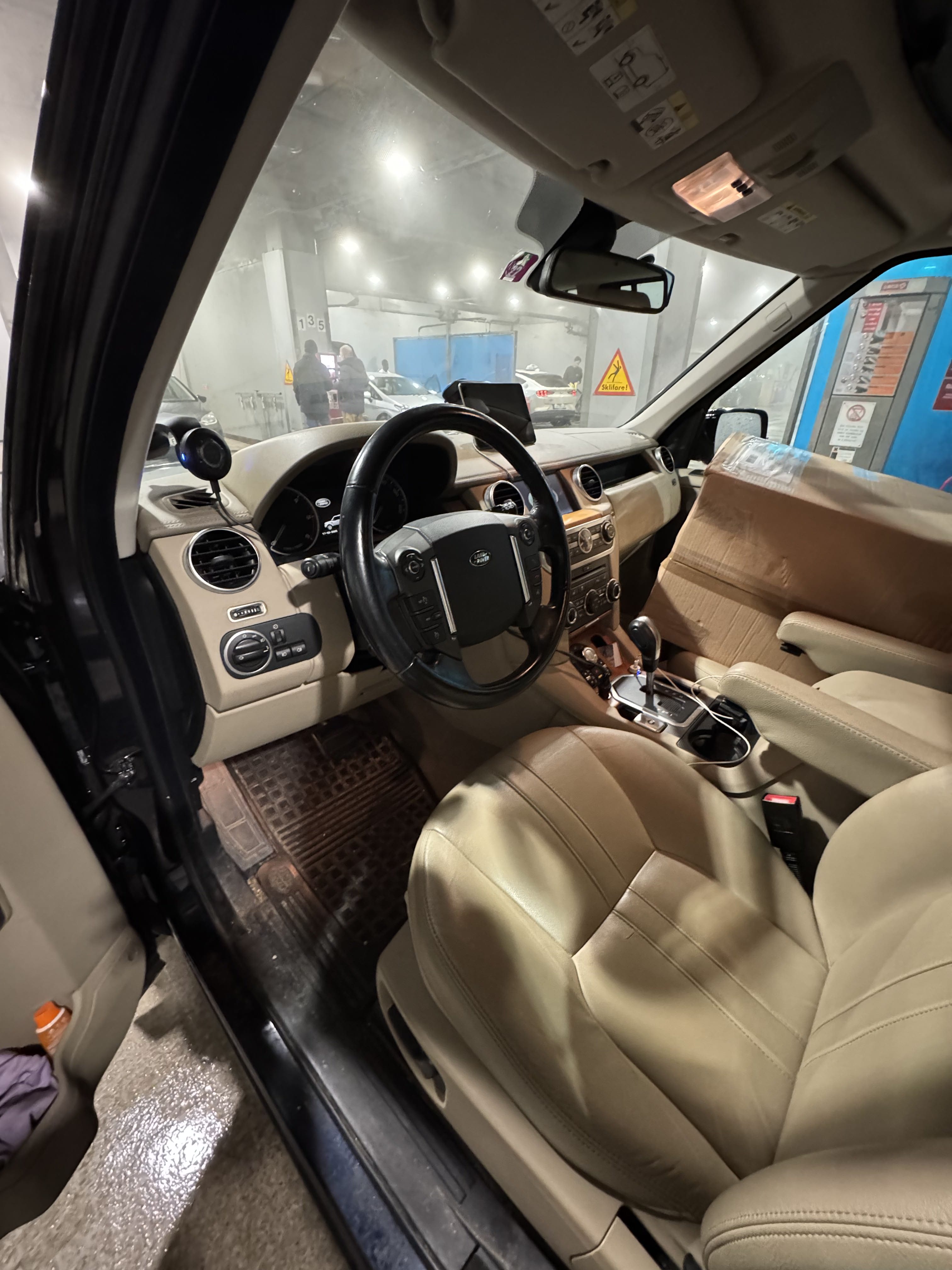 Land-Rover Discovery 4 HSE