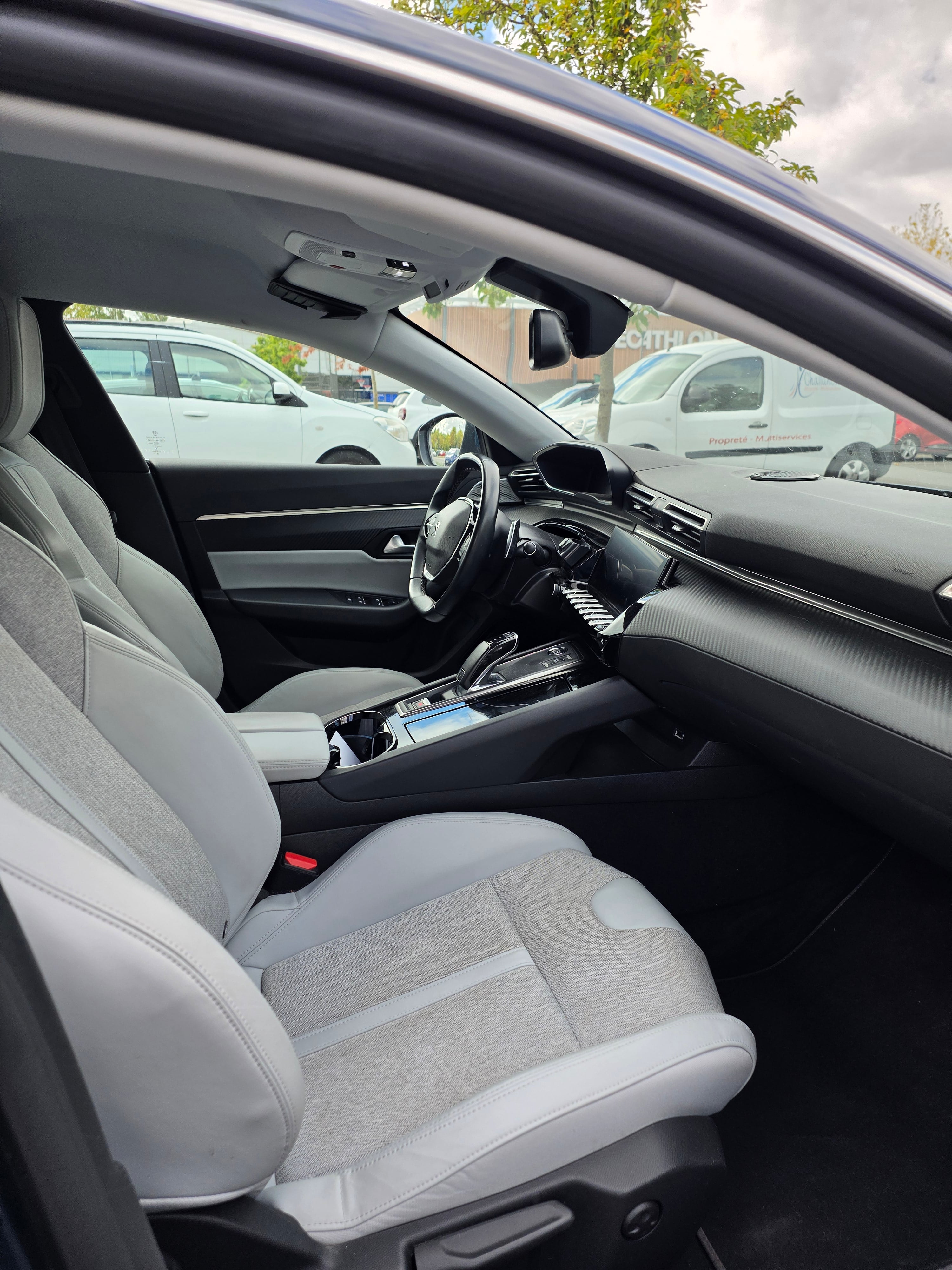 Peugeot 508 SW avec Siège bébé