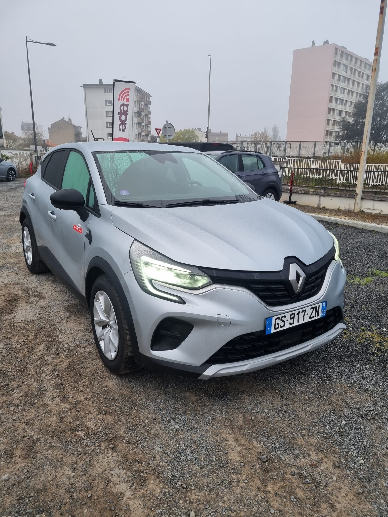 Renault Captur, 2023, Essence 95