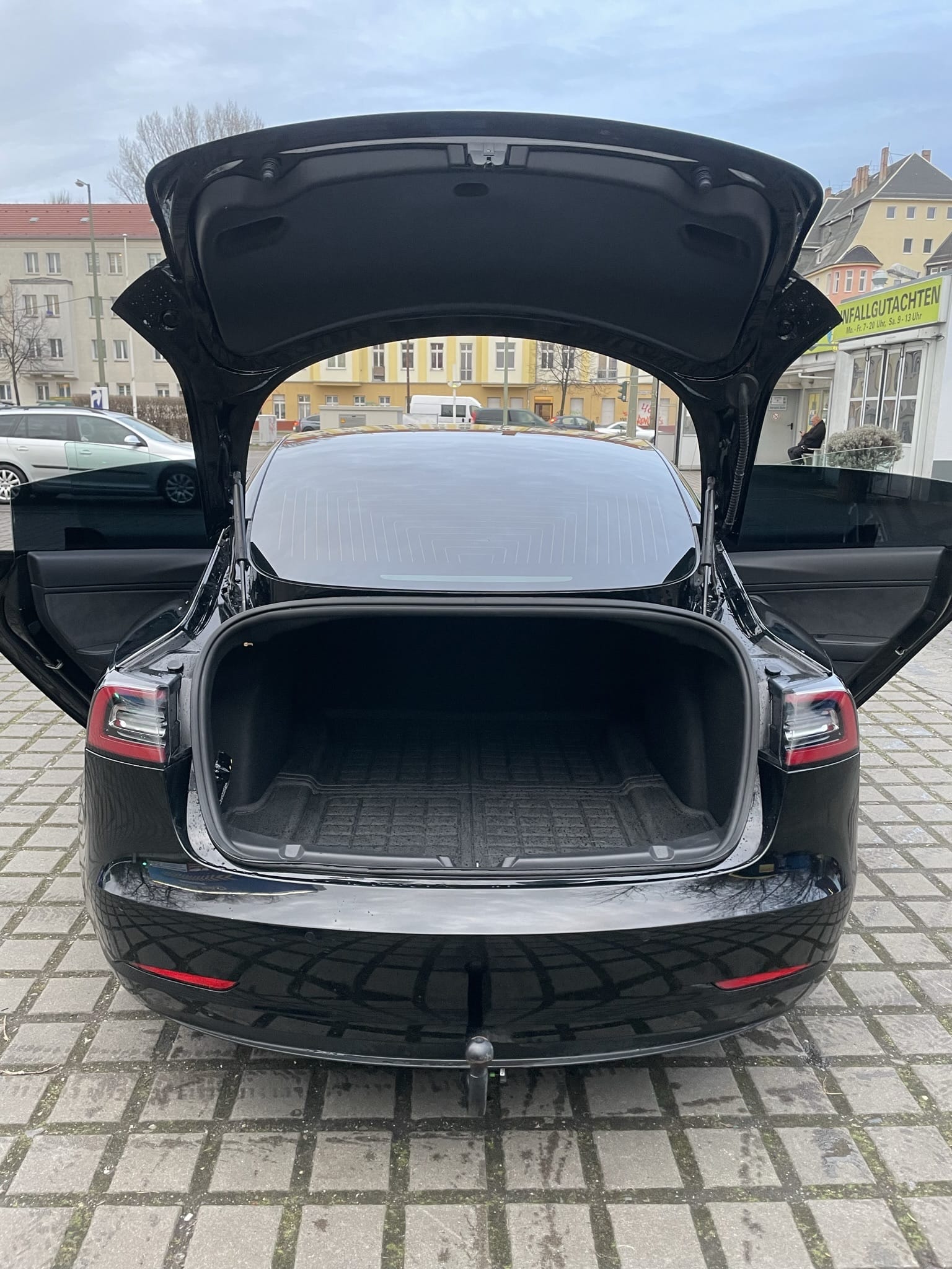 Tesla Model 3 Long Range con Dashcam