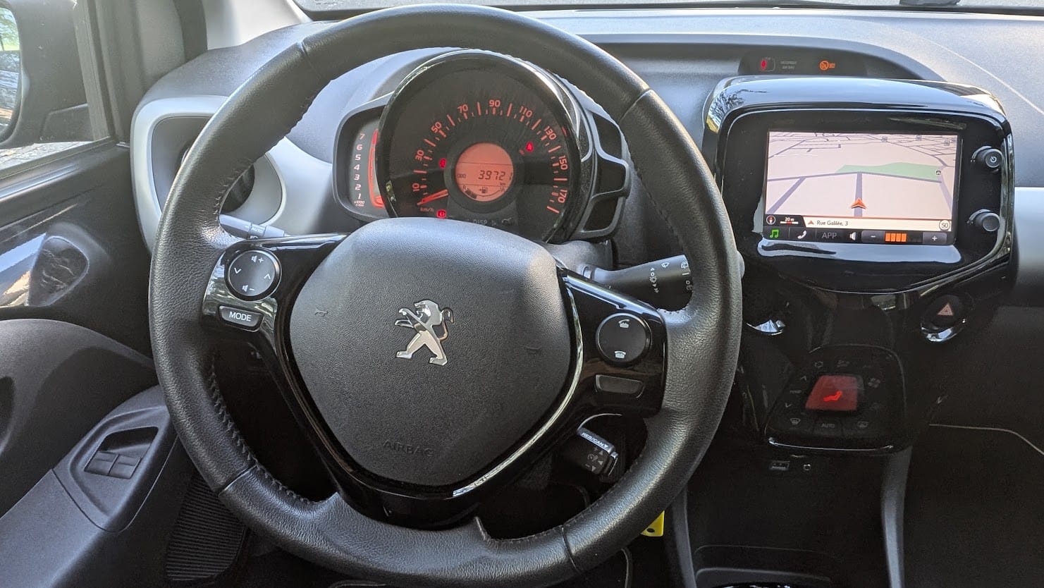 Peugeot 108 1.2 avec Audio Bluetooth