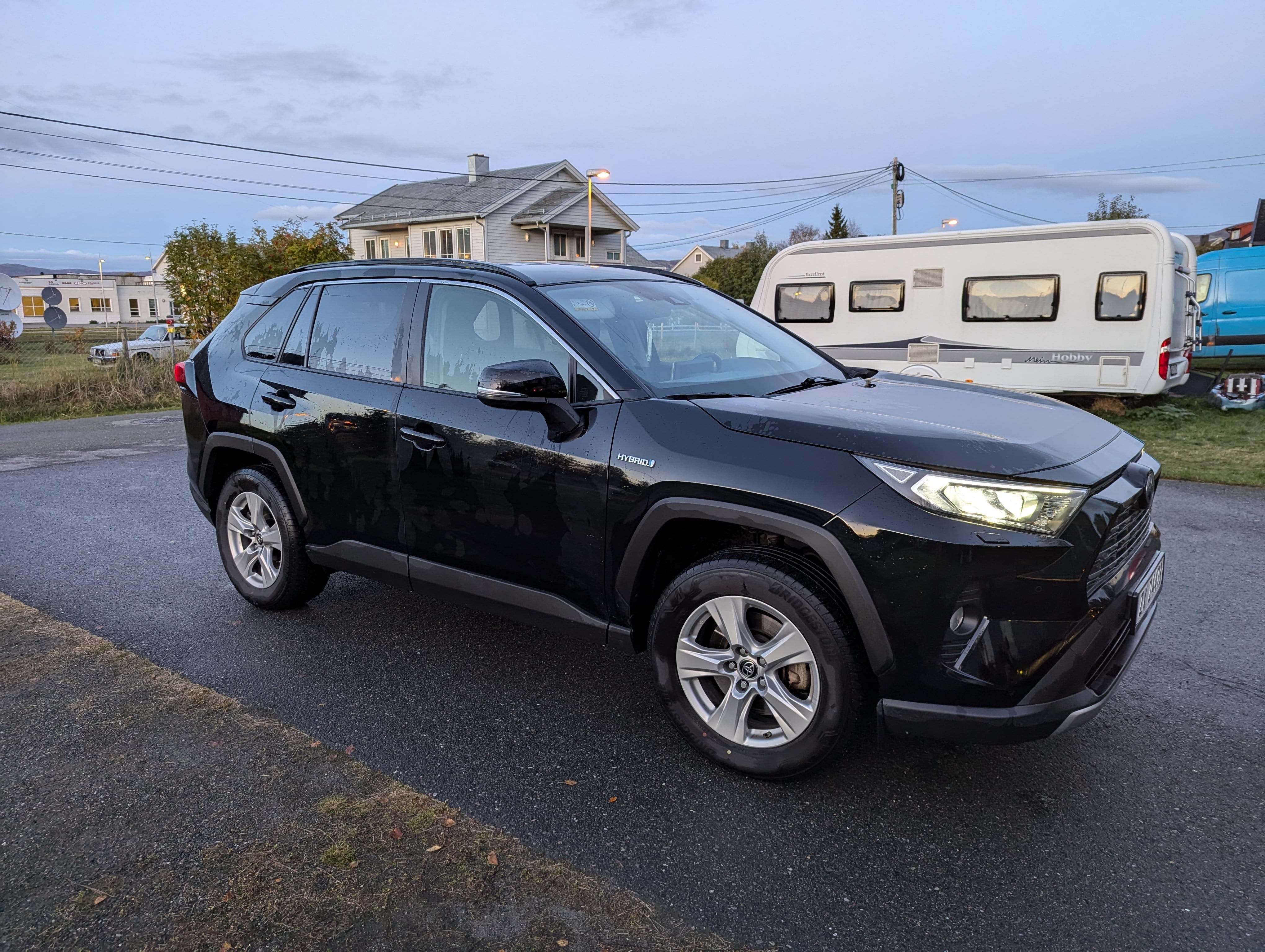 Toyota RAV 4 Hybrid, 2021, Blyfri 95 / Elektrisk (hybrid), automatisk