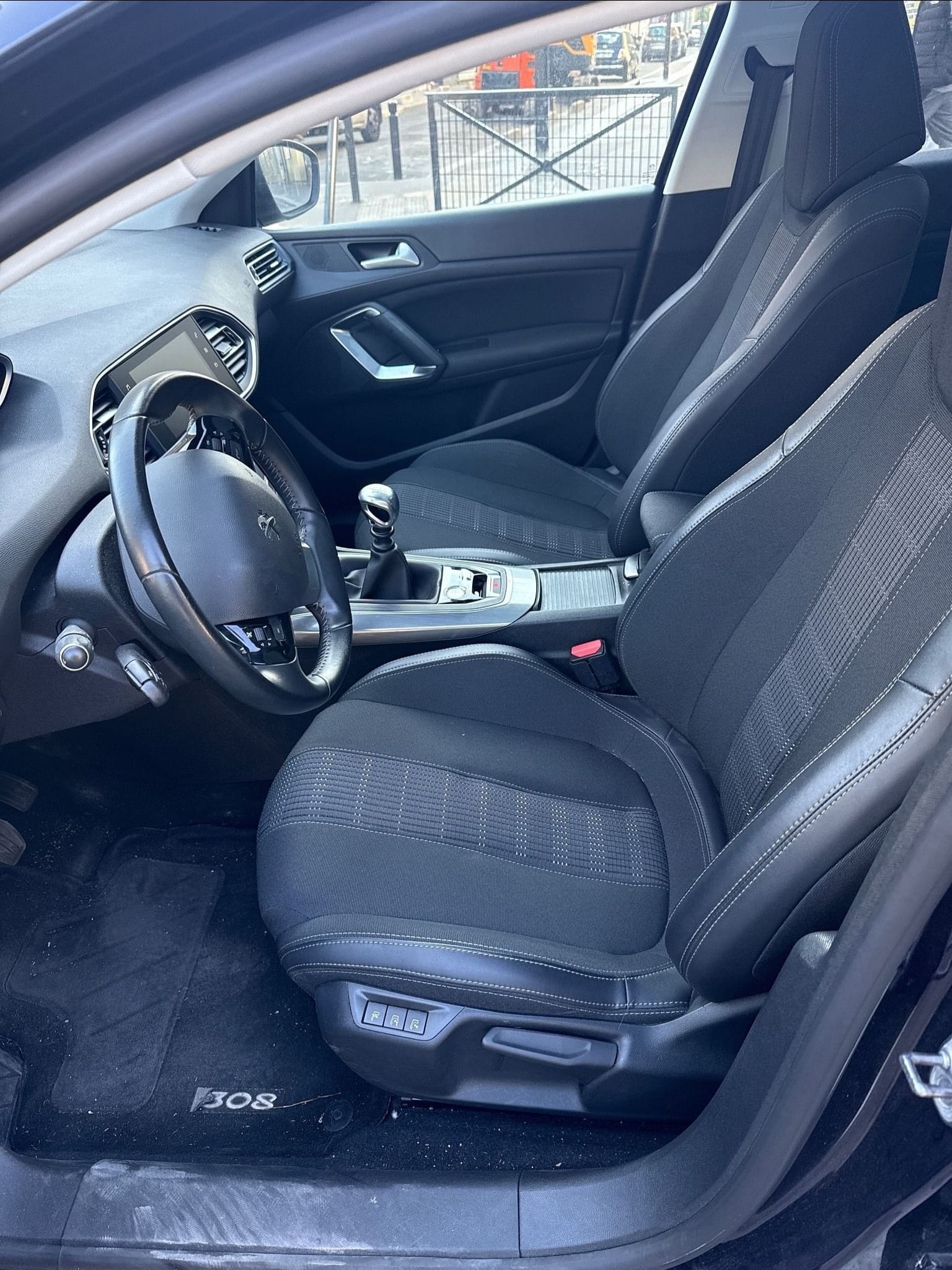 Peugeot 308 avec Régulateur de vitesse